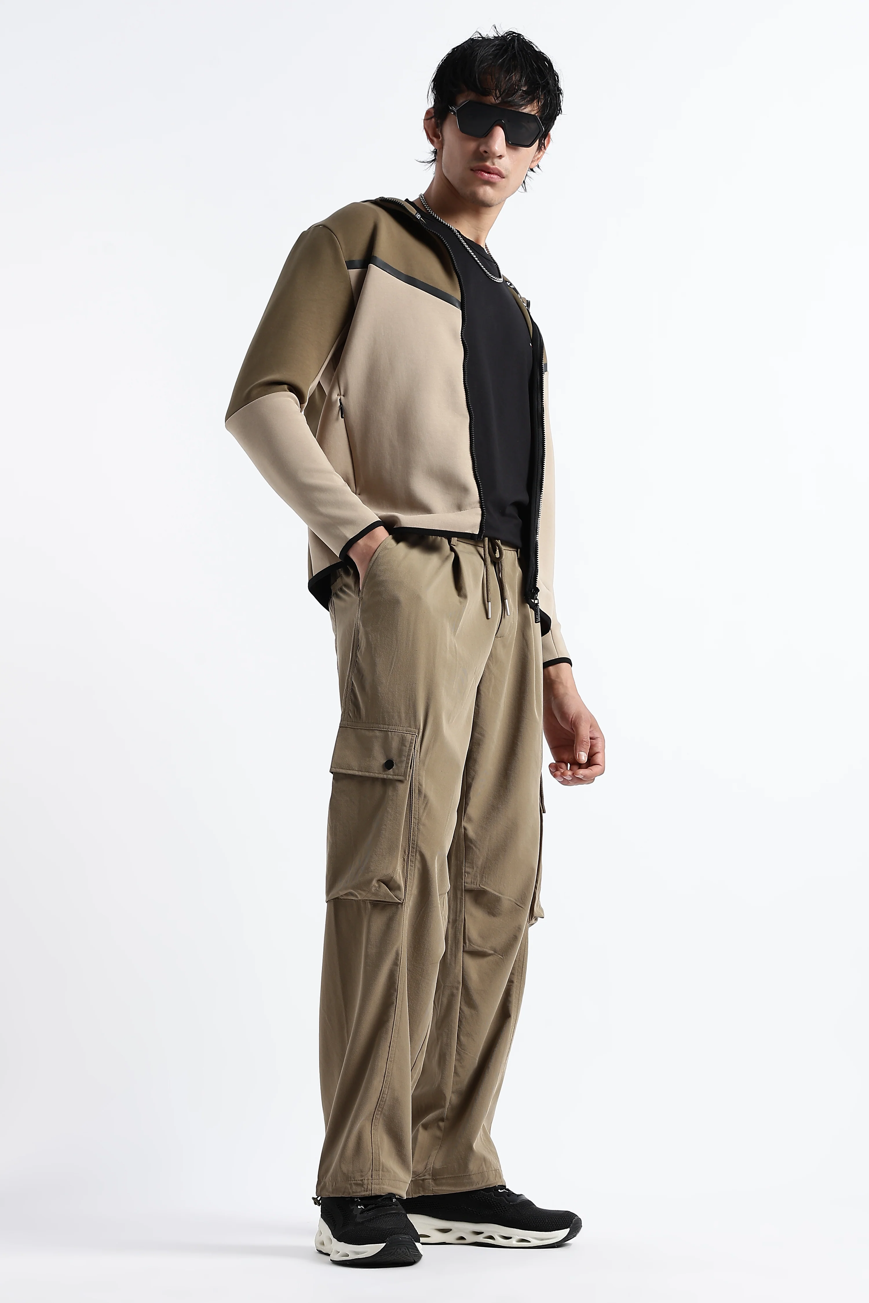 Men Classic Drawcord Cargo Pants - Image 3