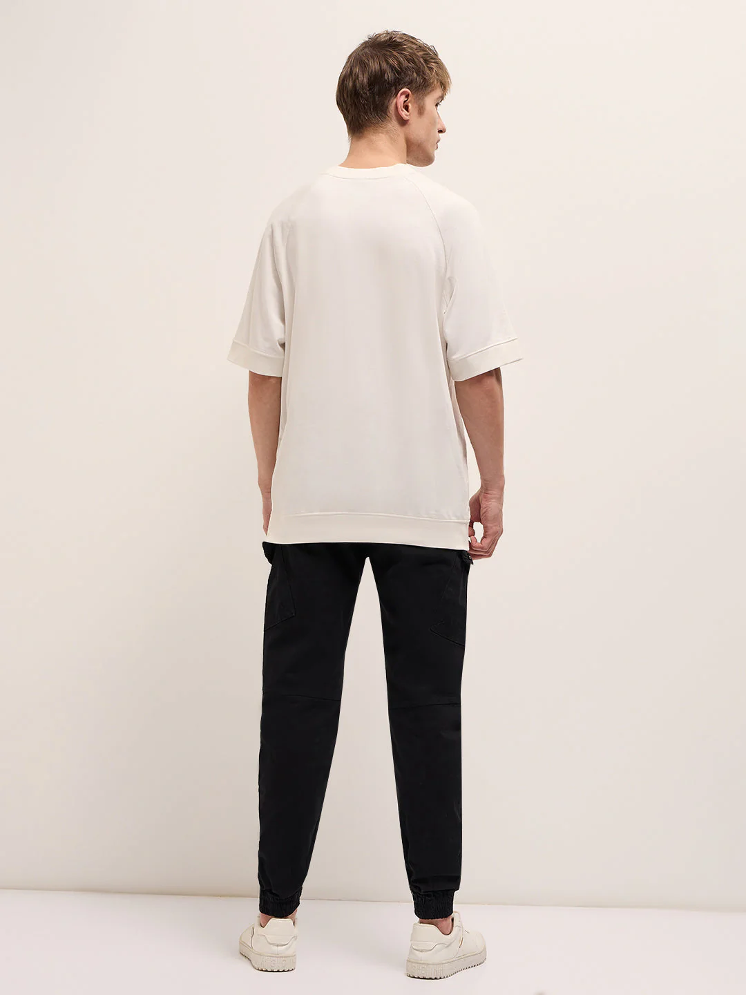 Men Classic Fit Black Cargo Pants - Image 2