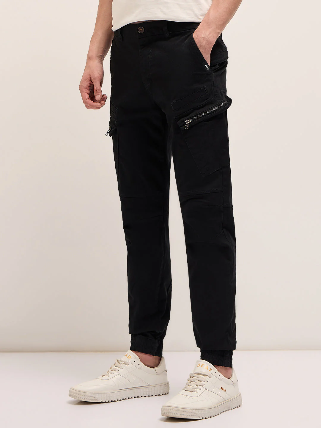 Men Classic Fit Black Cargo Pants - Image 3
