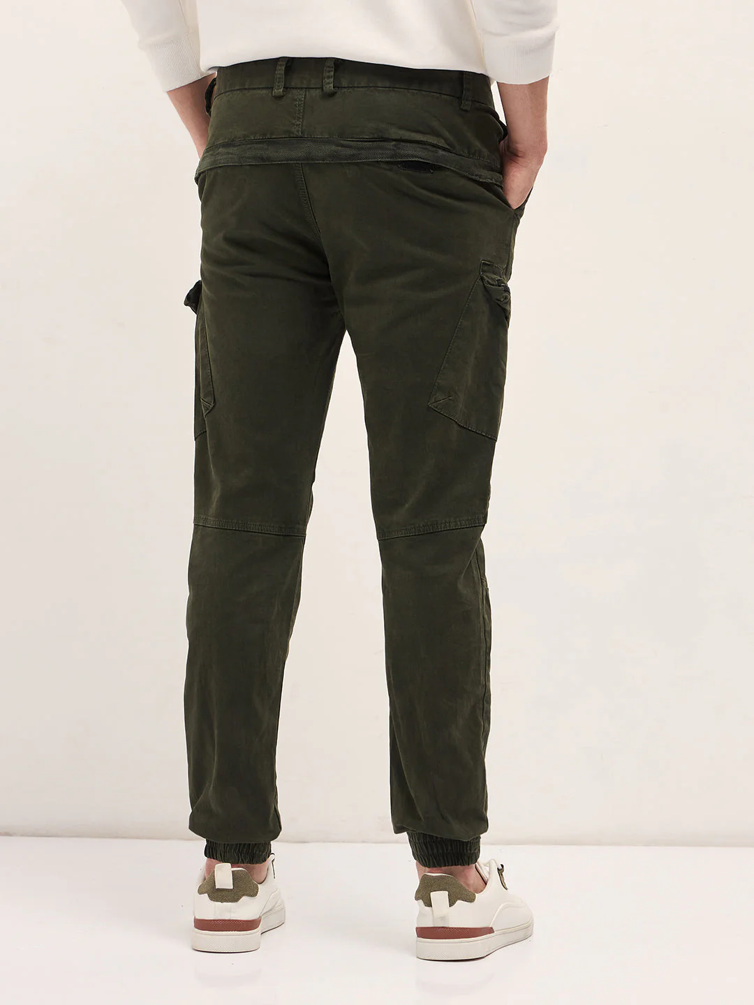 Men Classic Fit Green Cargo Pants - Image 2