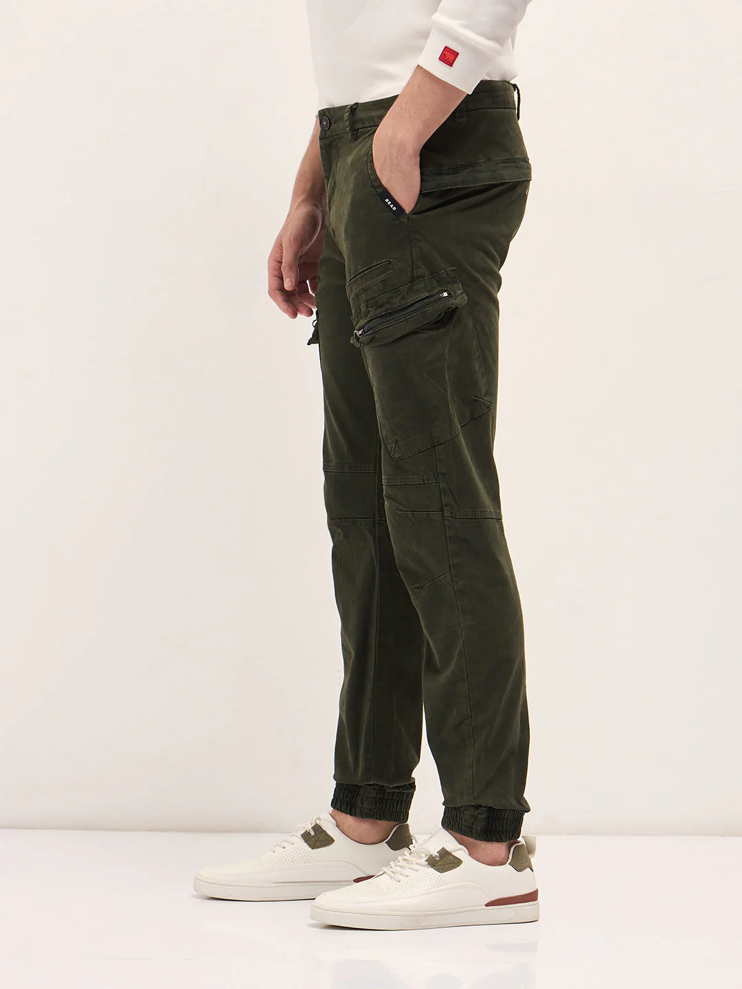 Men Classic Fit Green Cargo Pants - Image 3