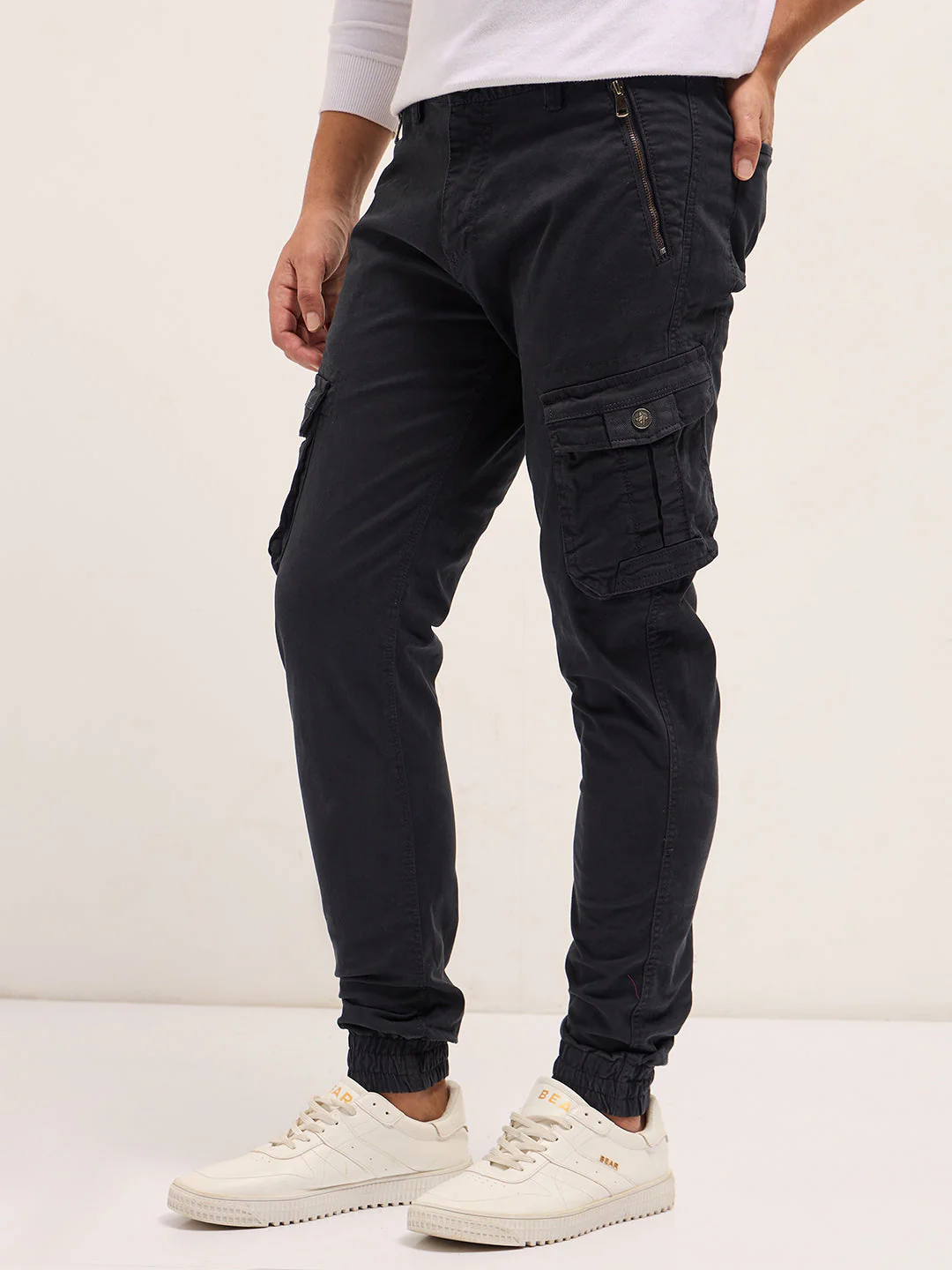Men Classic Fit Grey Cargo Pants - Image 3