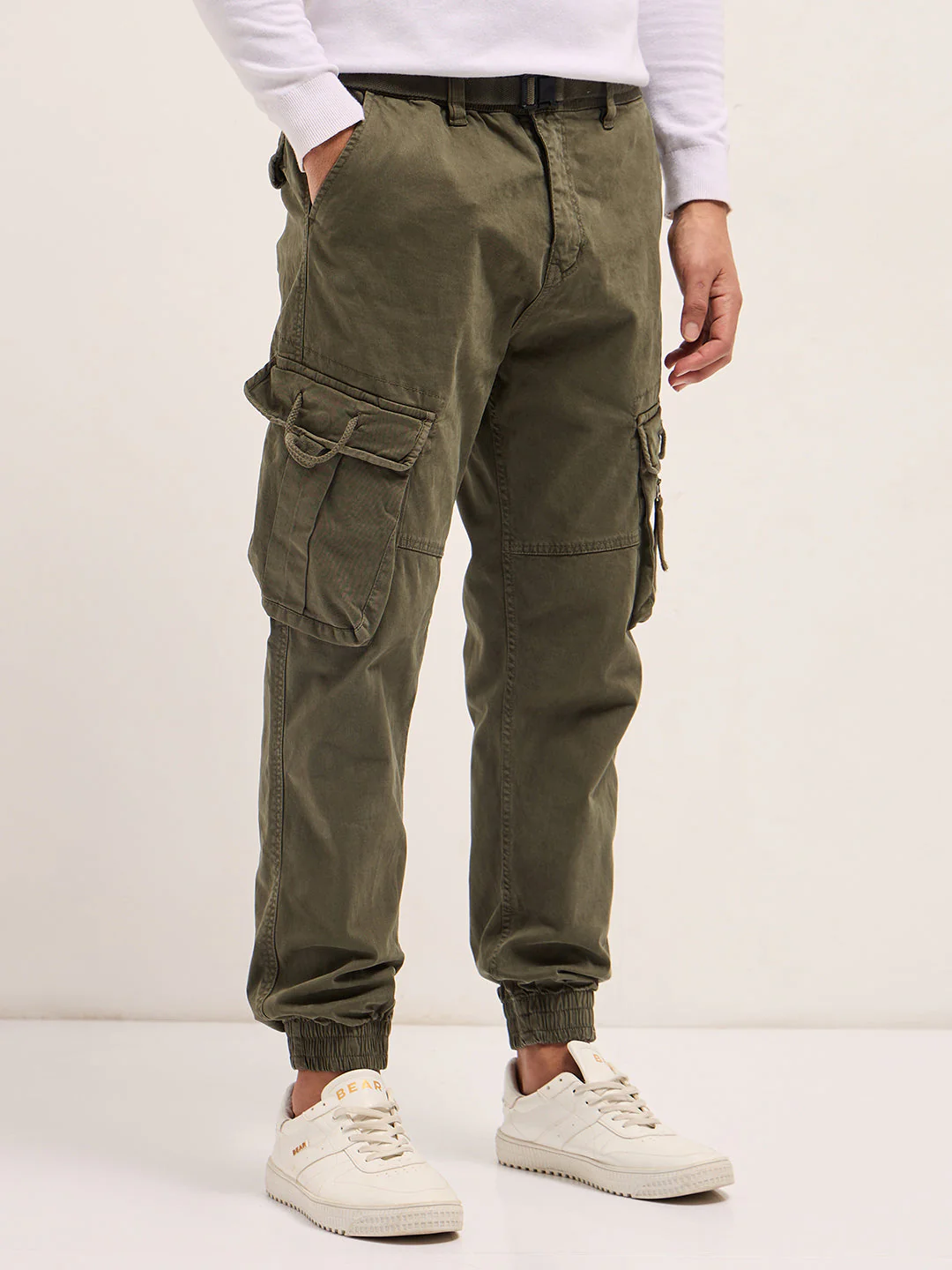 Men Classic Fit Olive Cargo Pants - Image 3