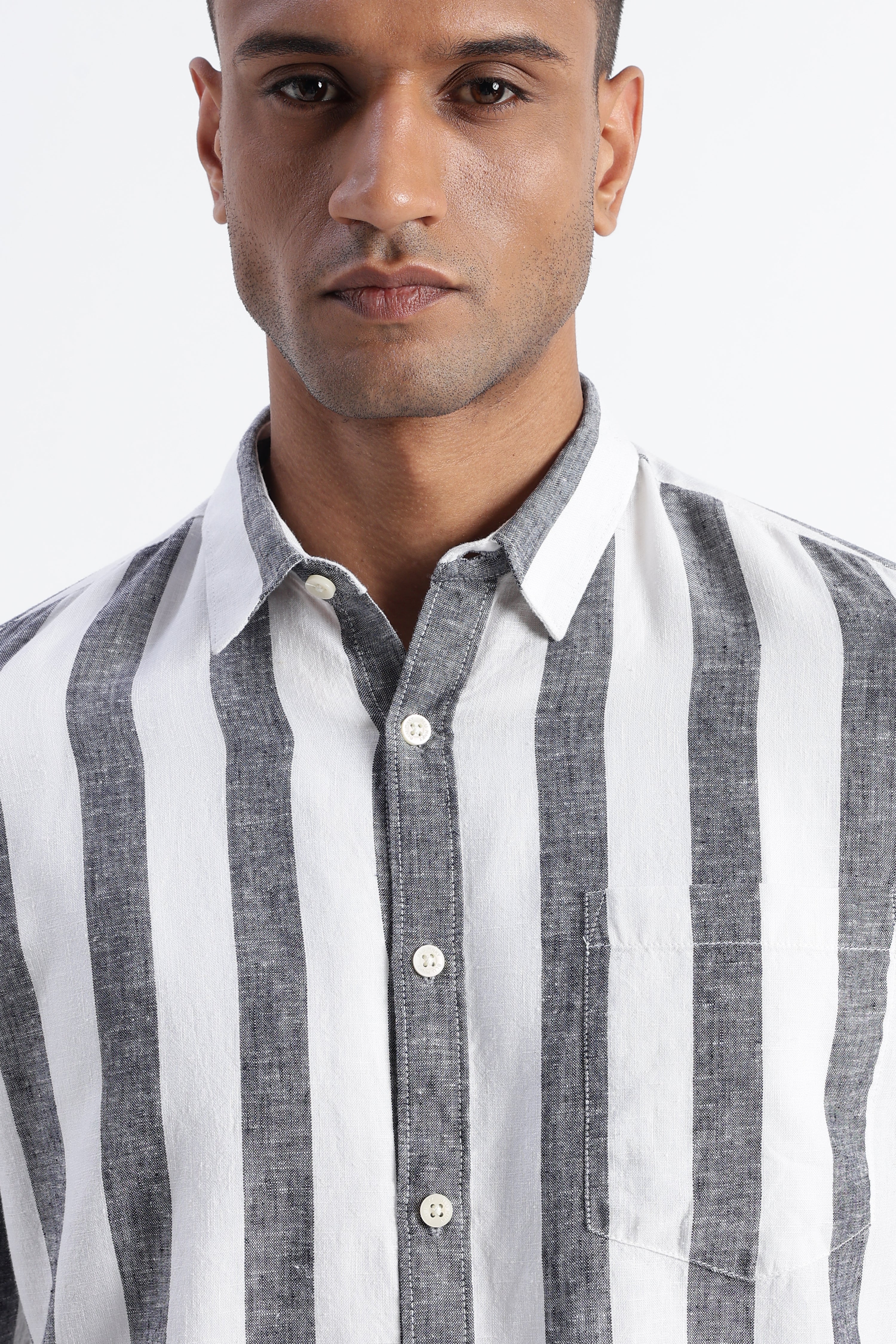 Men Classic Stripe Shirt - Image 4