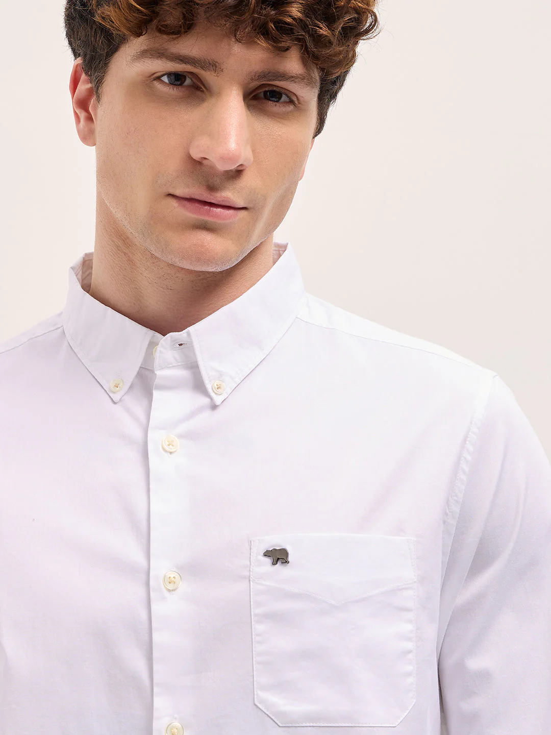 Men Classic White Solid Slim Fit Casual Shirt - Image 5