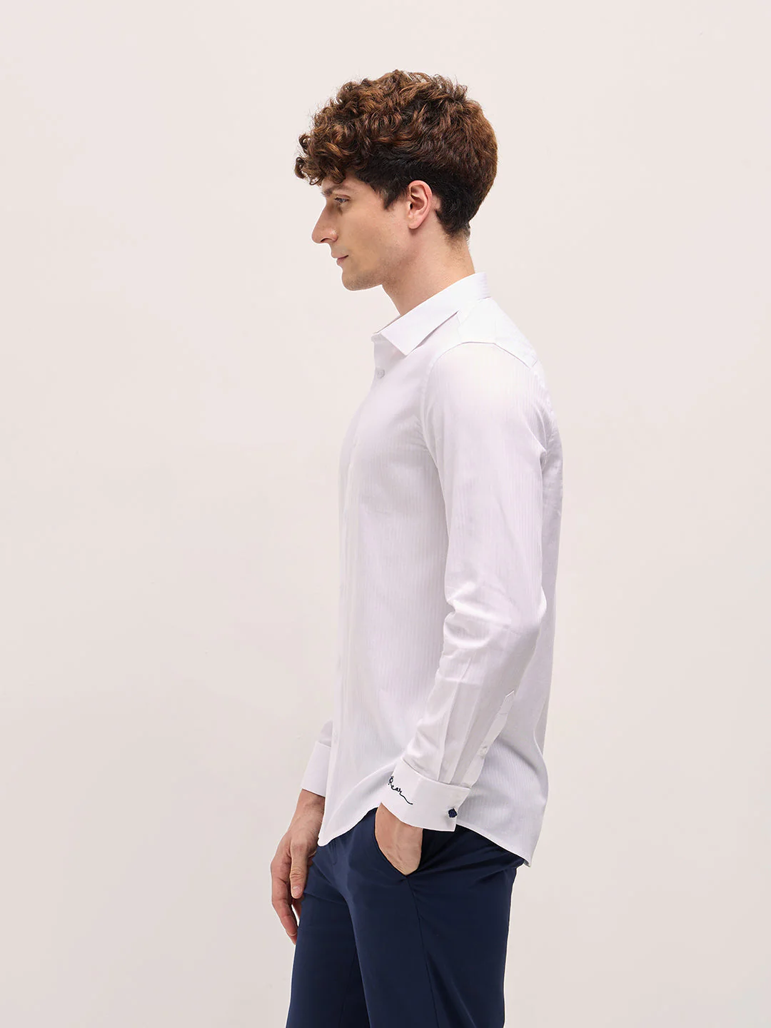 Men Classic White Tailored Fit Cotton Formal Shirt - Image 3