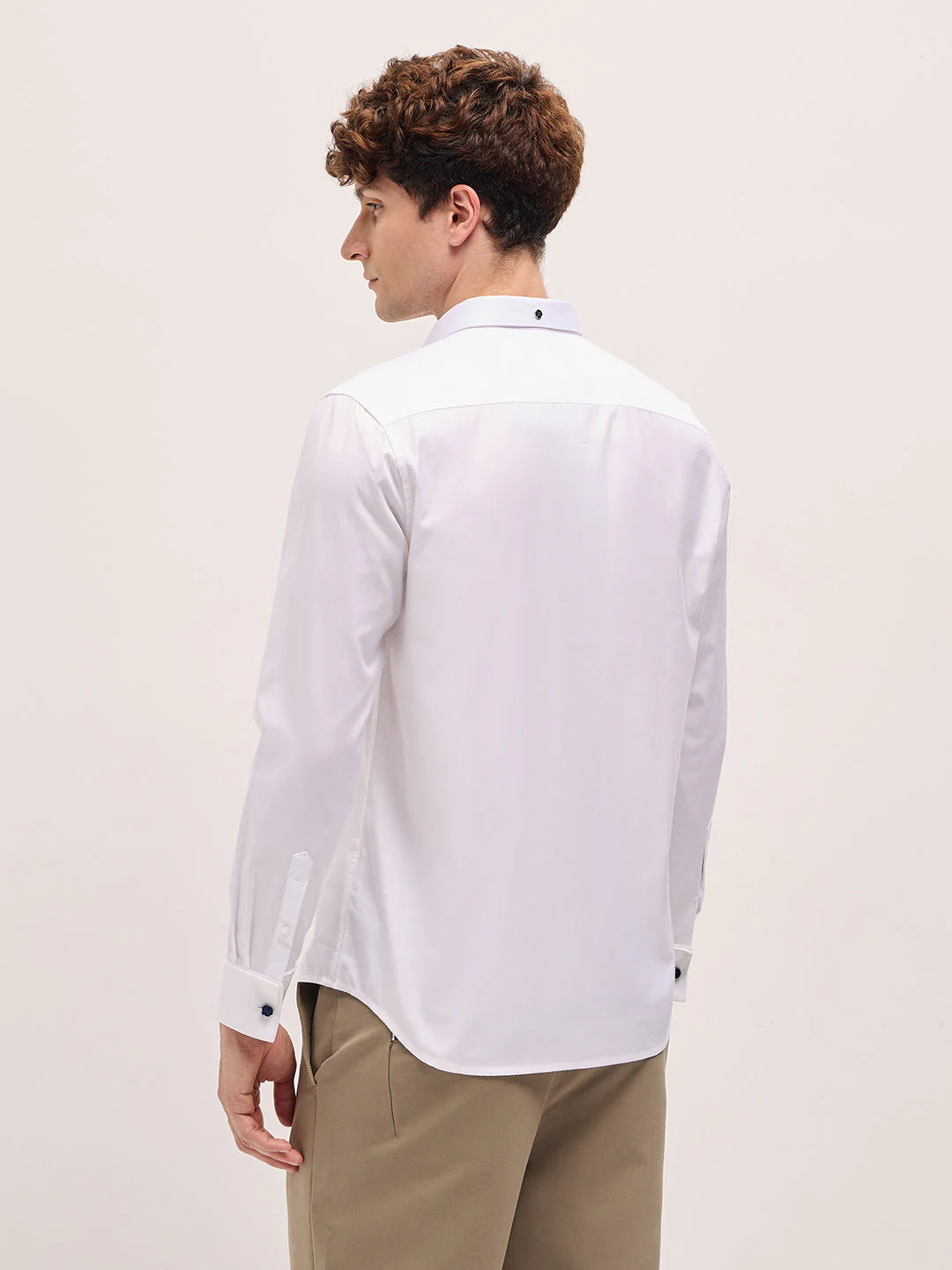 Men Classic White Tailored Fit Cotton Formal Shirt - Image 2
