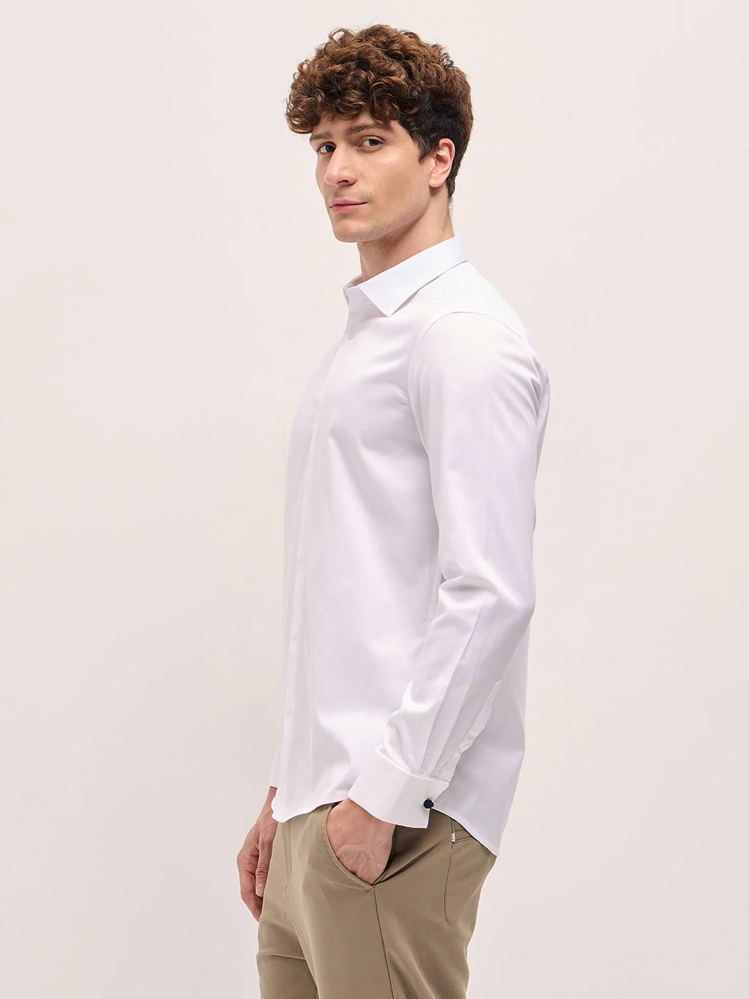 Men Classic White Tailored Fit Cotton Formal Shirt - Image 3