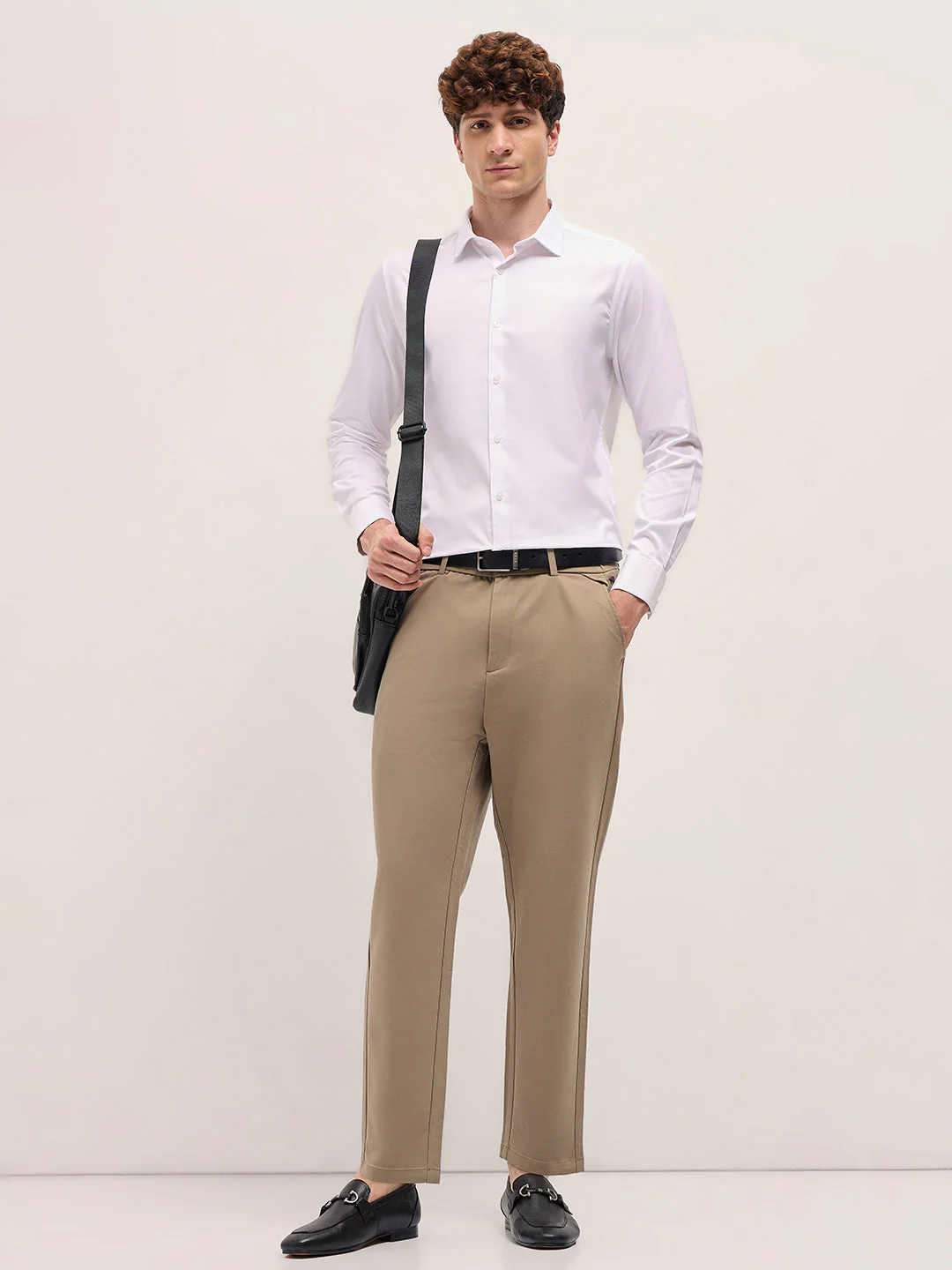 Men Classic White Tailored Fit Cotton Formal Shirt - Image 4