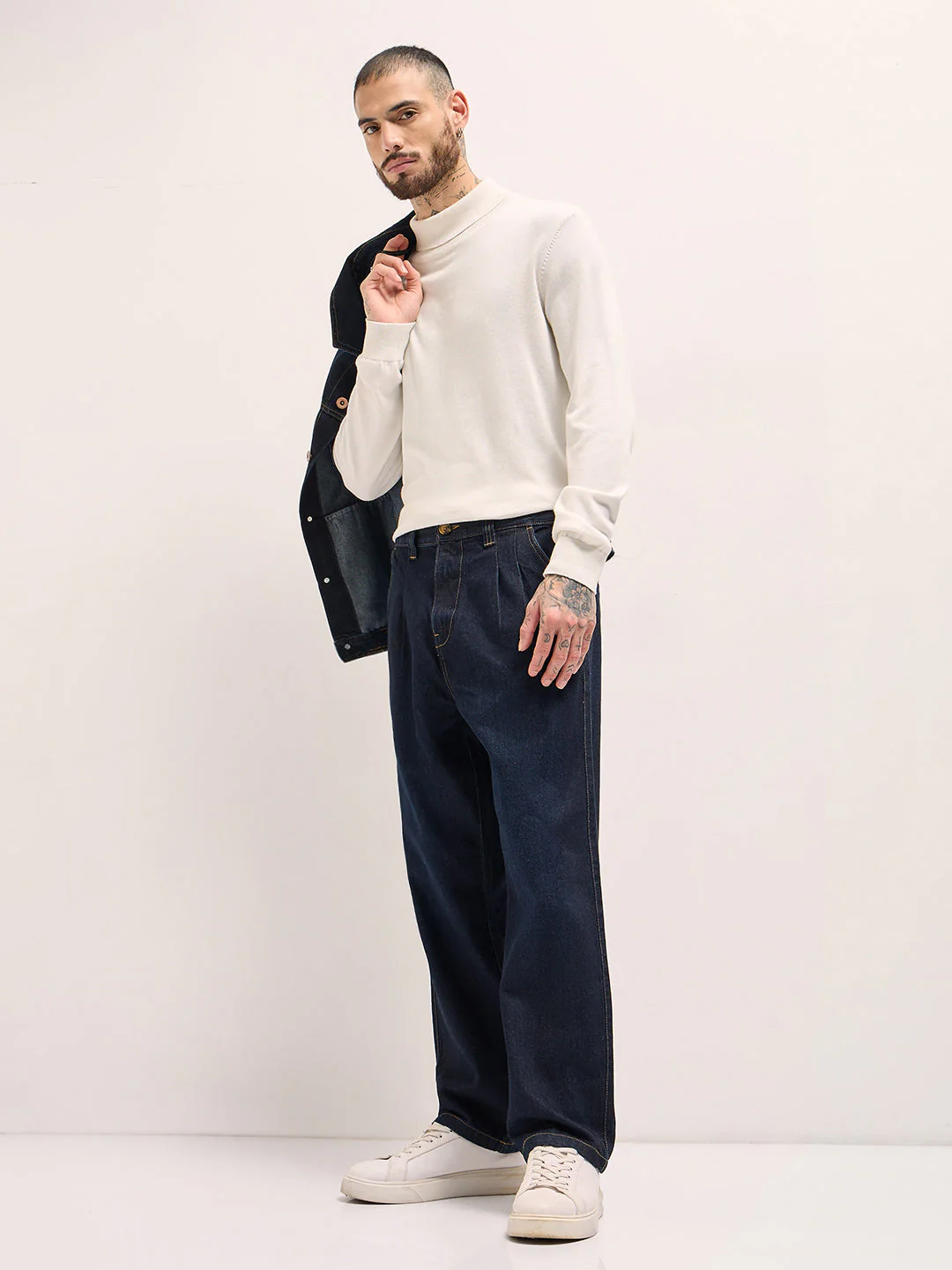 Men Classic Denim Jeans - Image 4