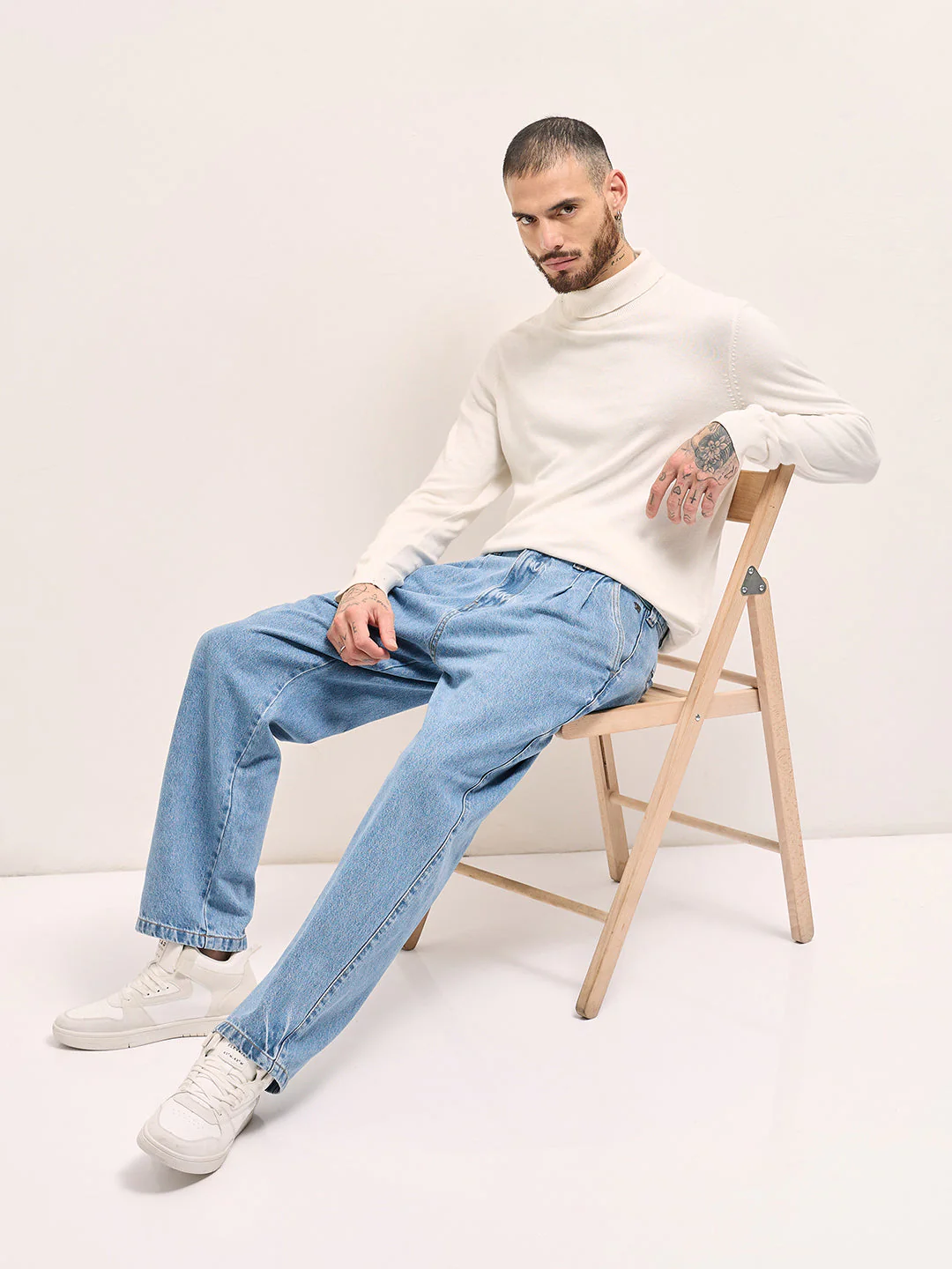 Men Classic Wide-Leg Denim Jeans - Image 4