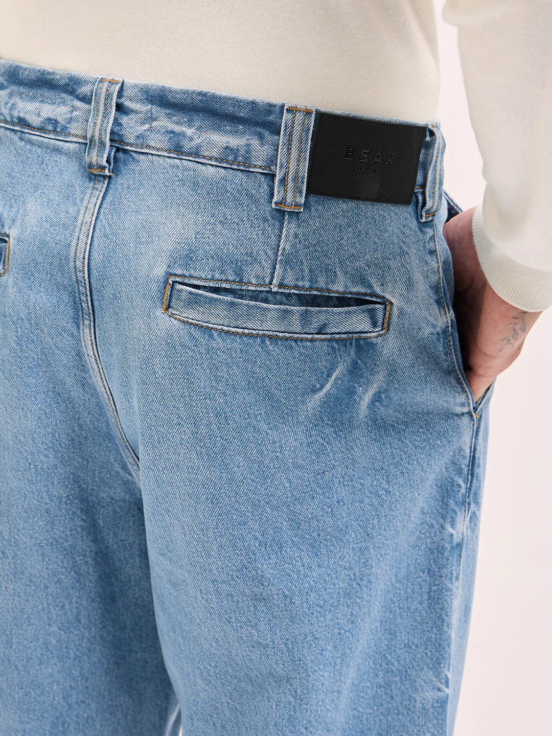 Men Classic Wide-Leg Denim Jeans - Image 6