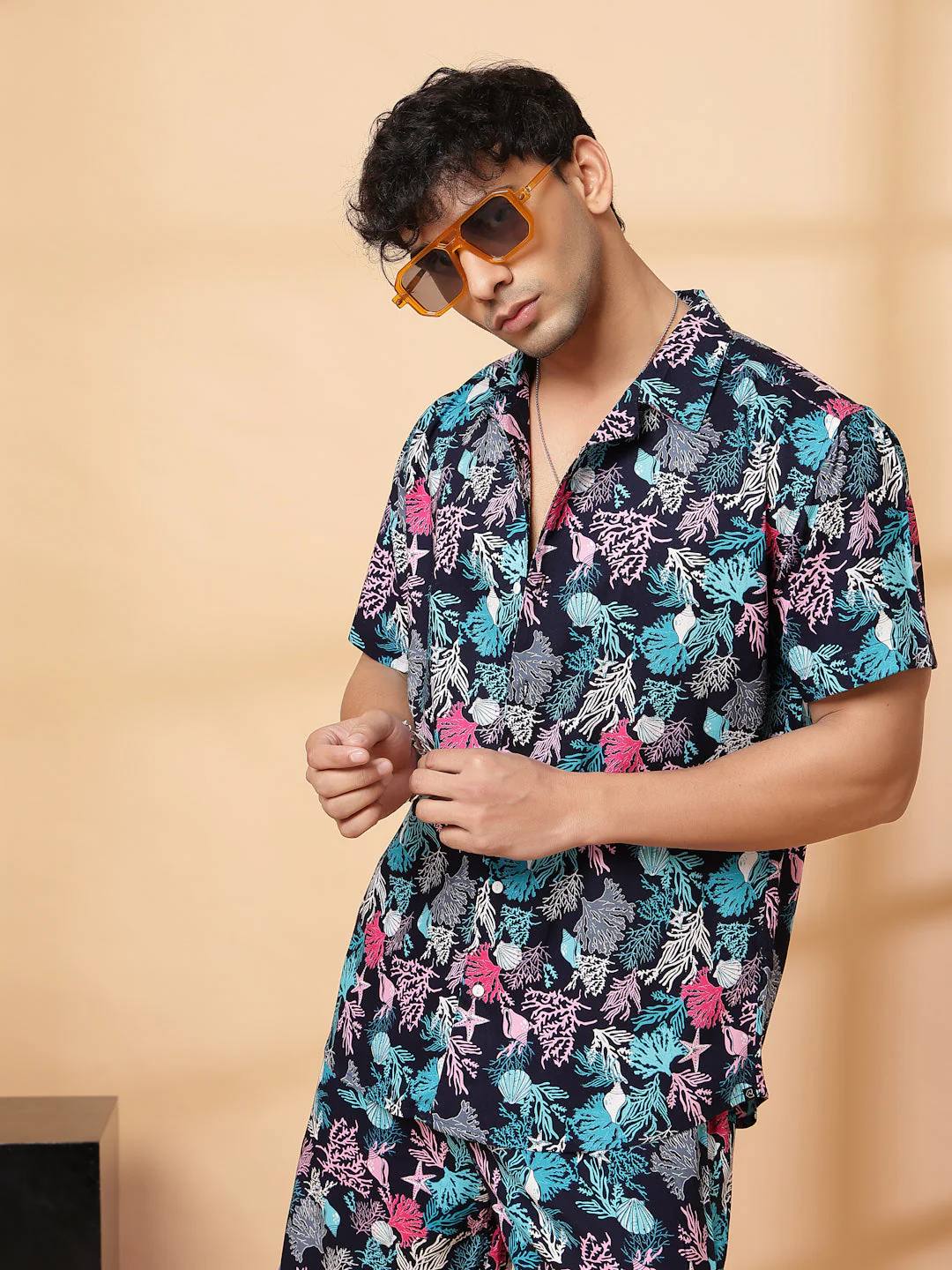 Men Coastal Vibes Co-ords Set - Image 3