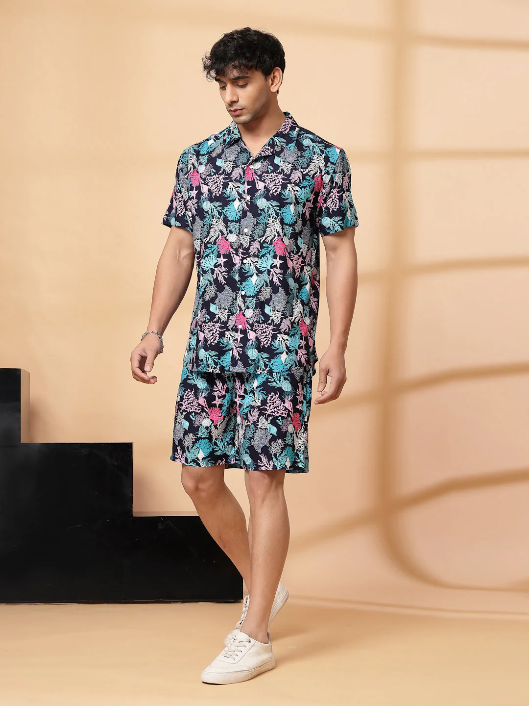 Men Coastal Vibes Co-ords Set - Image 4