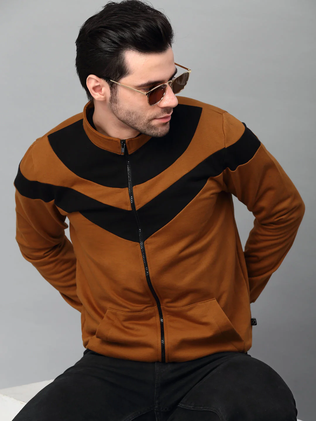Men Color Blocked High Neck Fleece Jacket - Image 2