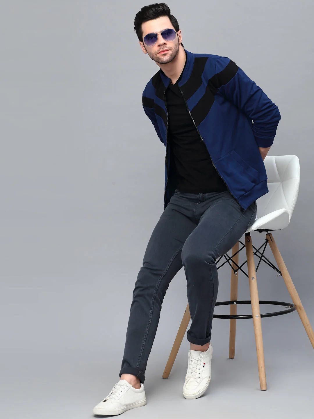 Men Color Blocked High Neck Fleece Jacket - Image 4