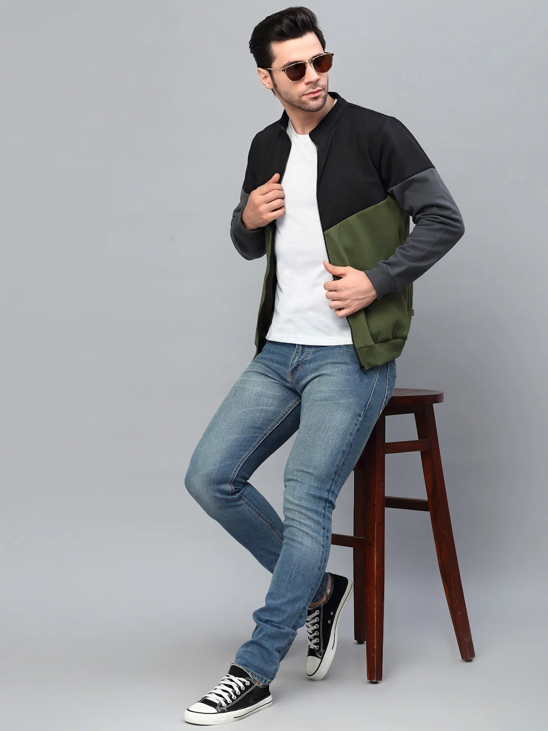 Men Color Blocked High Neck Fleece Jacket - Image 3