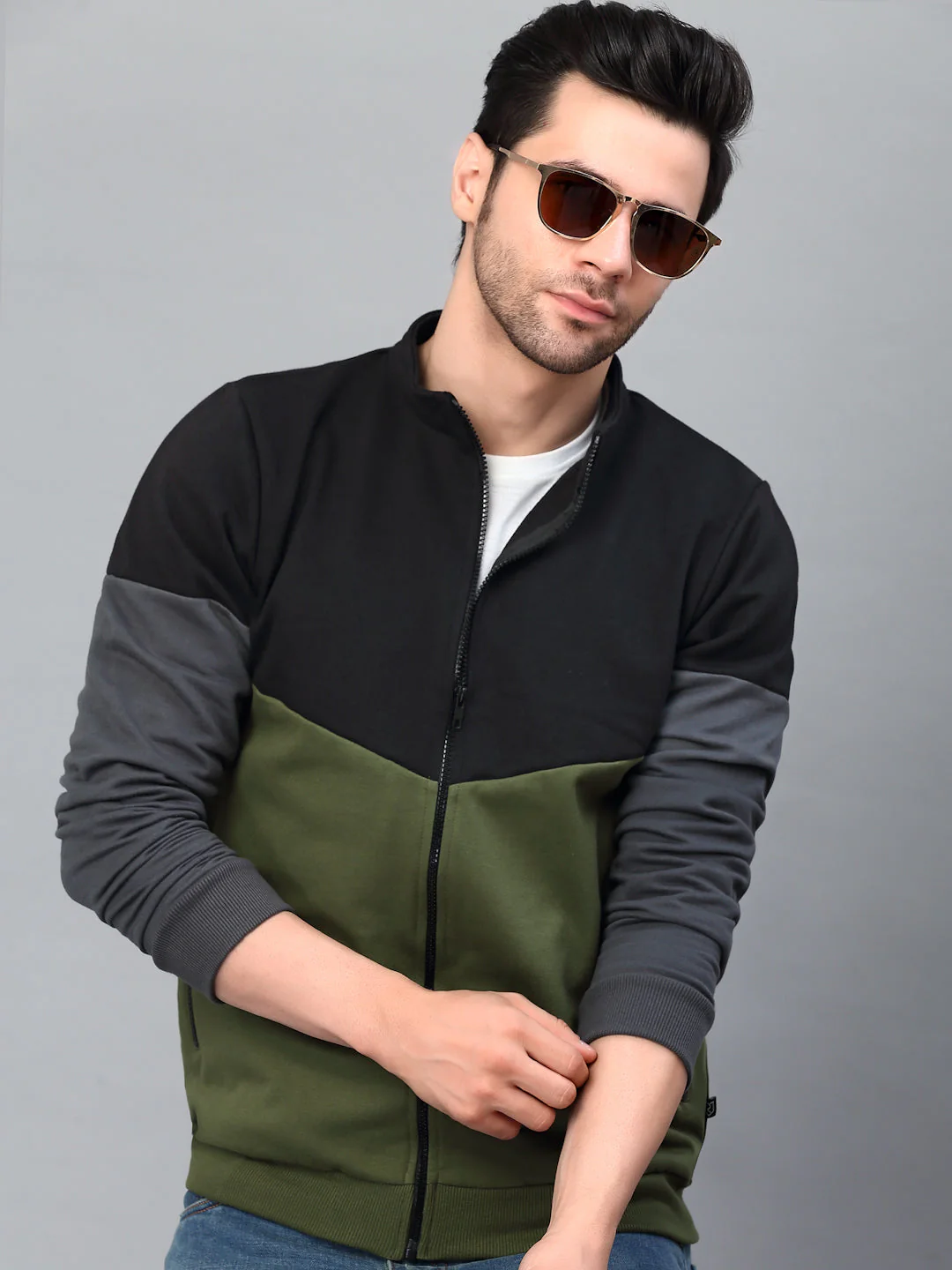 Men Color Blocked High Neck Fleece Jacket - Image 4