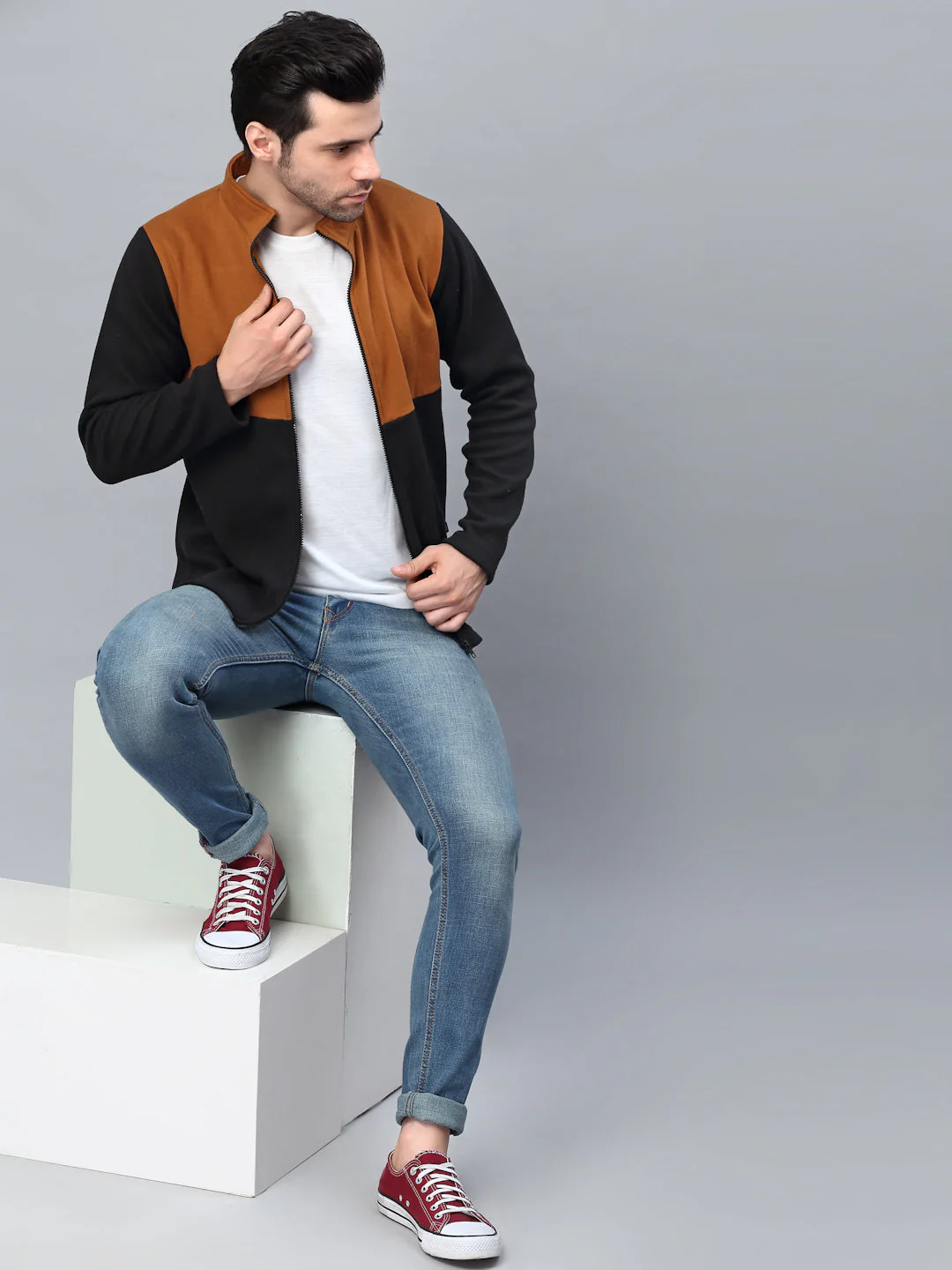 Men Color Blocked High Neck Polar Fleece Jacket - Image 4