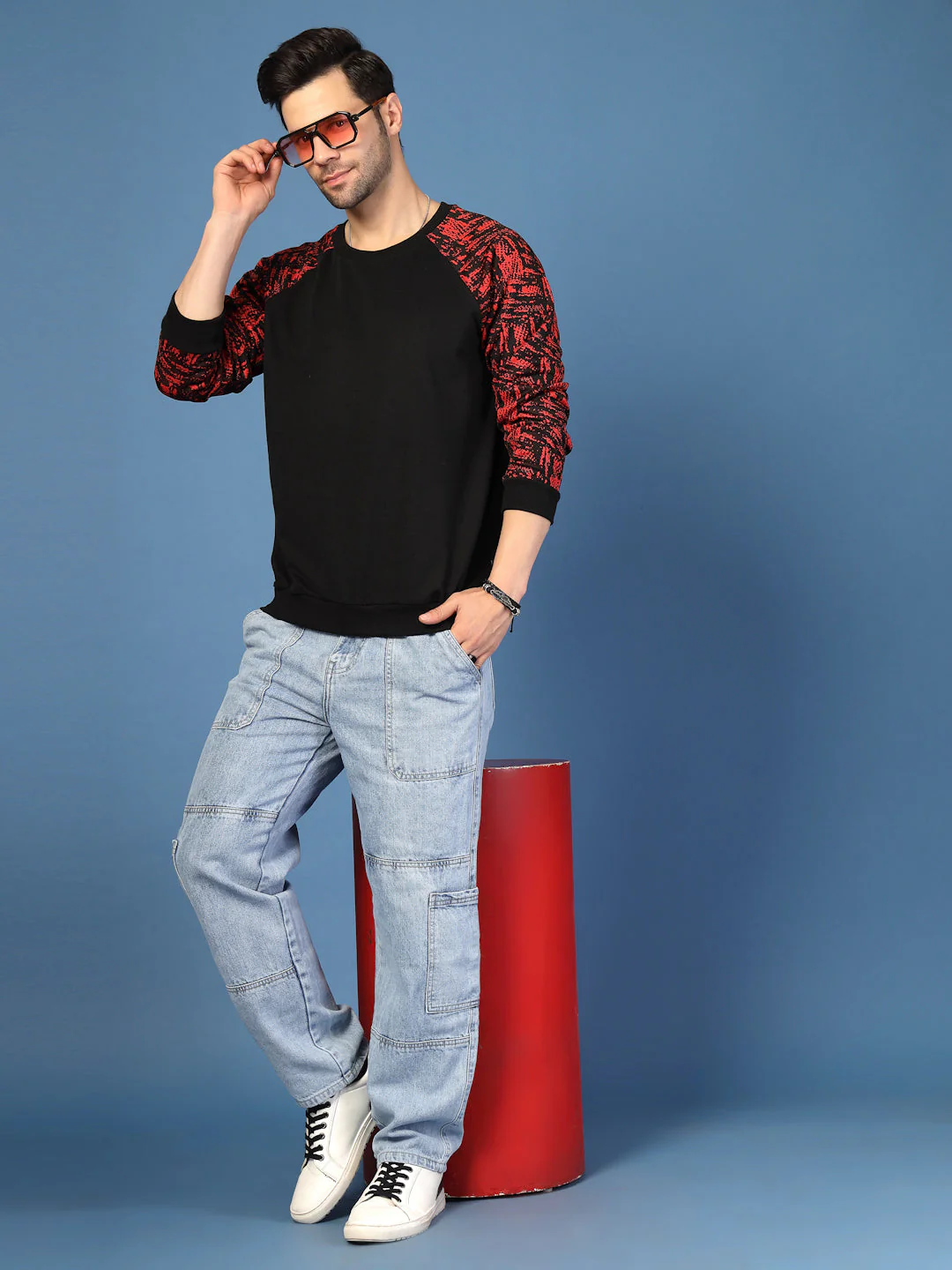 Men Colorblocked Round Neck Sweatshirt - Image 2