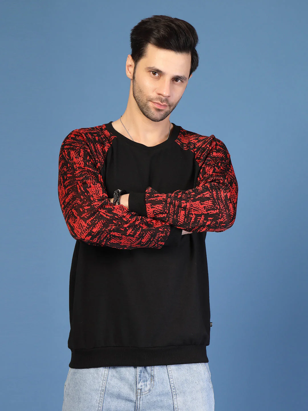 Men Colorblocked Round Neck Sweatshirt - Image 3