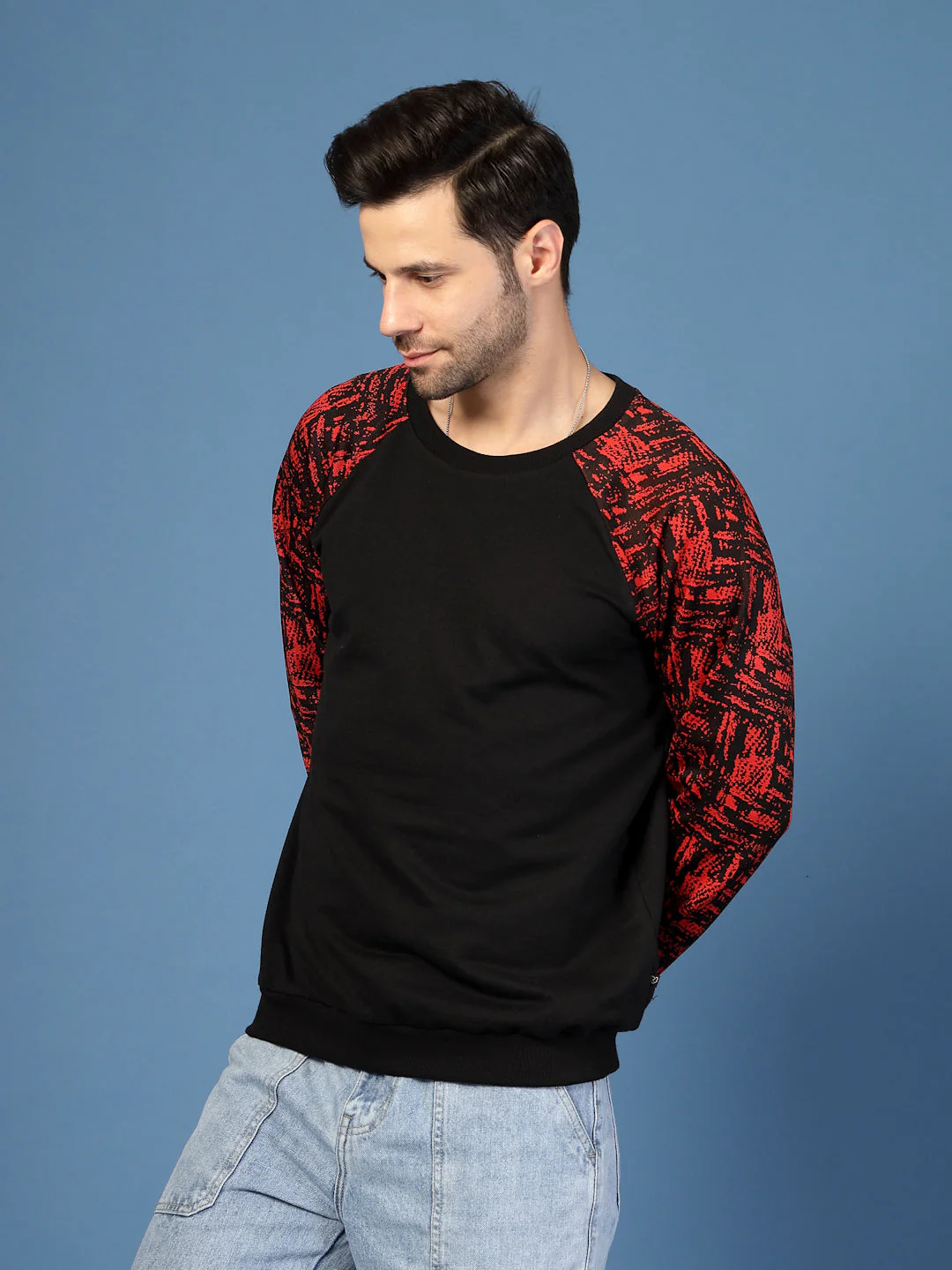 Men Colorblocked Round Neck Sweatshirt - Image 4