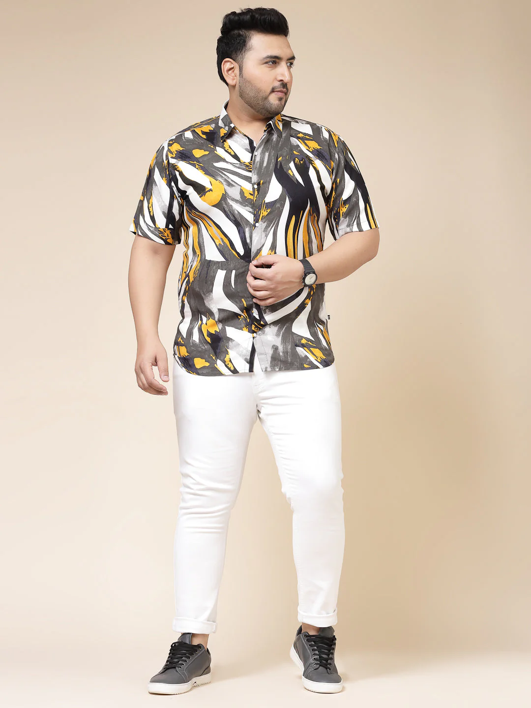 Men Contemporary Pattern Shirt - Image 4