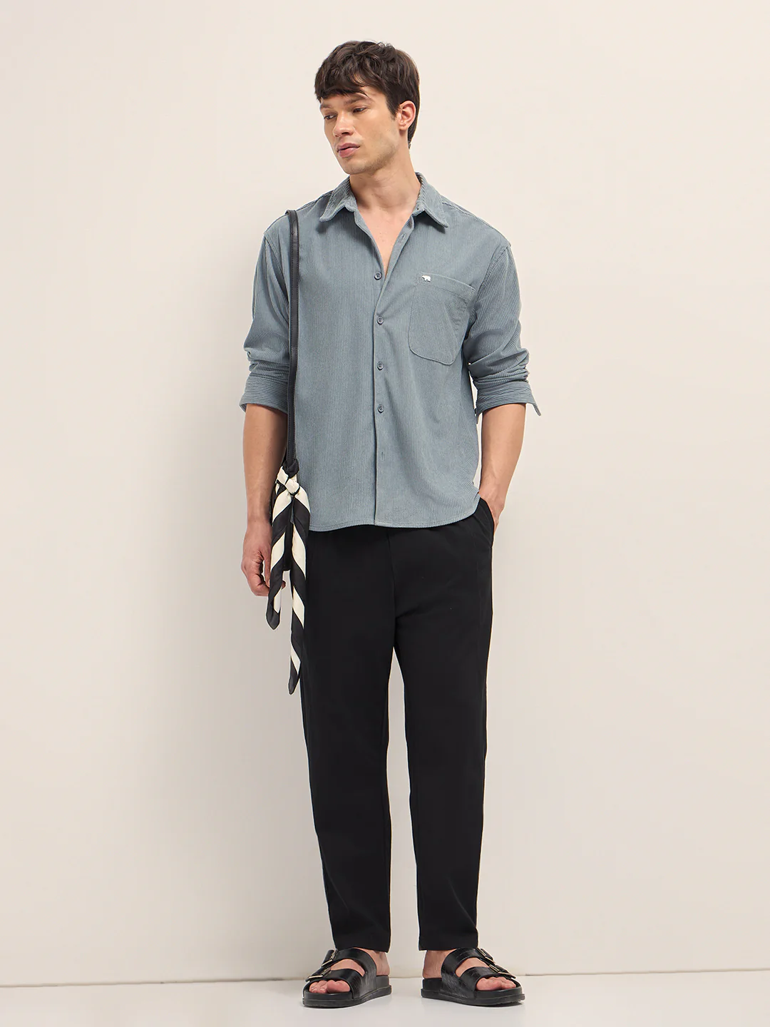 Men Corduroy Relaxed Fit Casual Shirt - Image 4