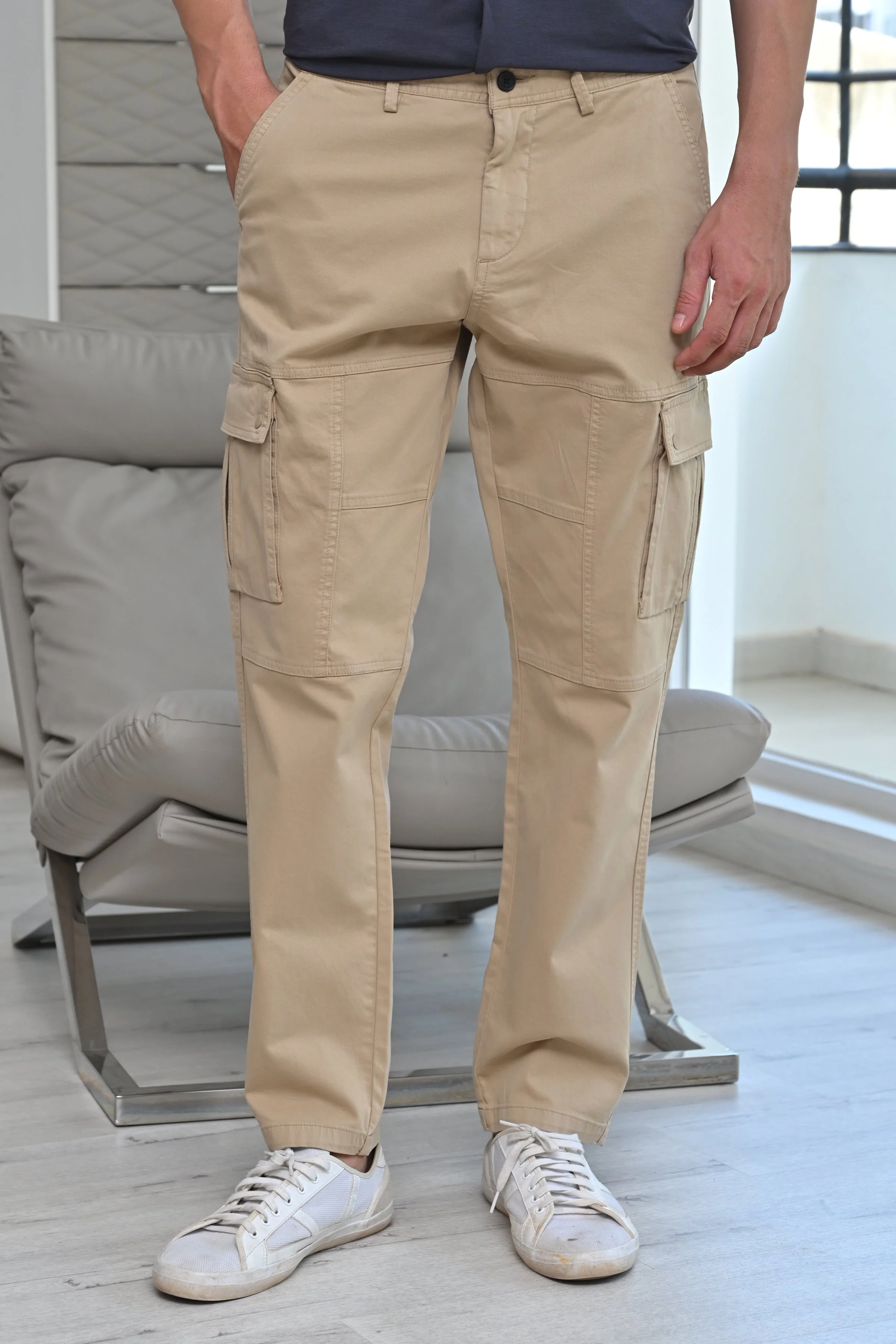 Men Corolla Detailed Cargo Trouser Beige - Image 4