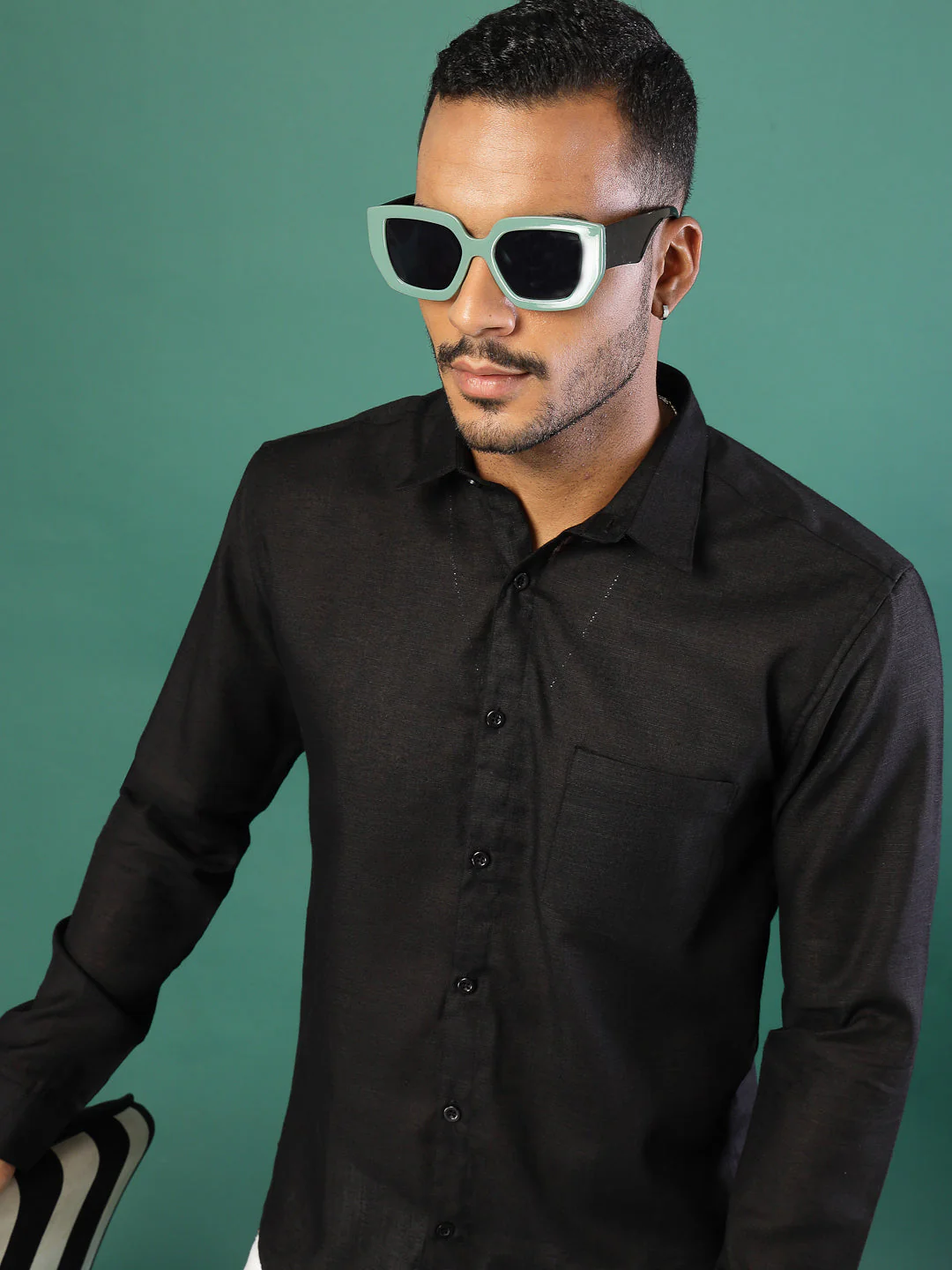 Men Cotton Fabric Linen Cutaway Collar Shirt - Image 3