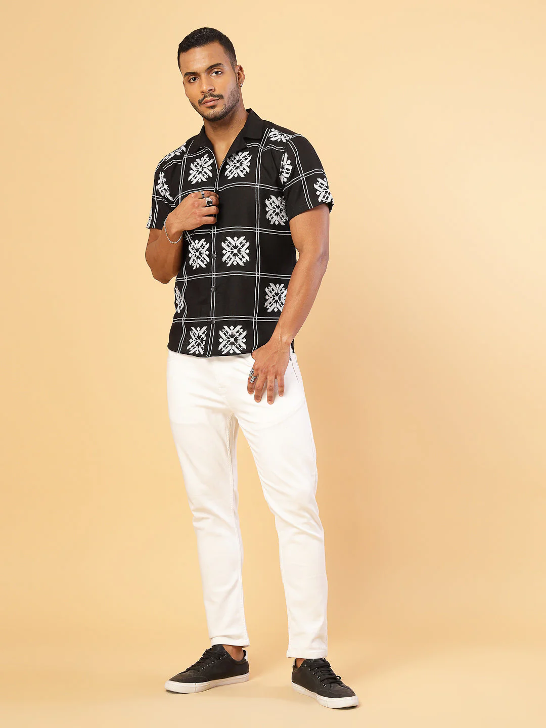 Men Cotton Fabric Linen Embroidered Half Sleeves Shirt - Image 3