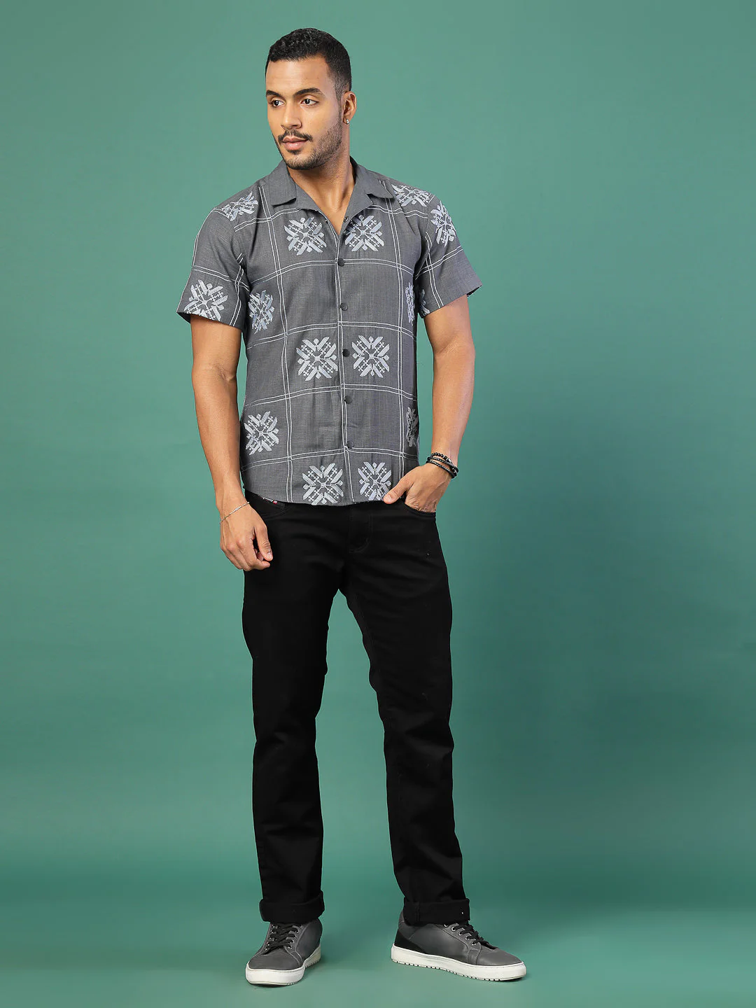Men Cotton Fabric Linen Embroidered Half Sleeves Shirt - Image 3
