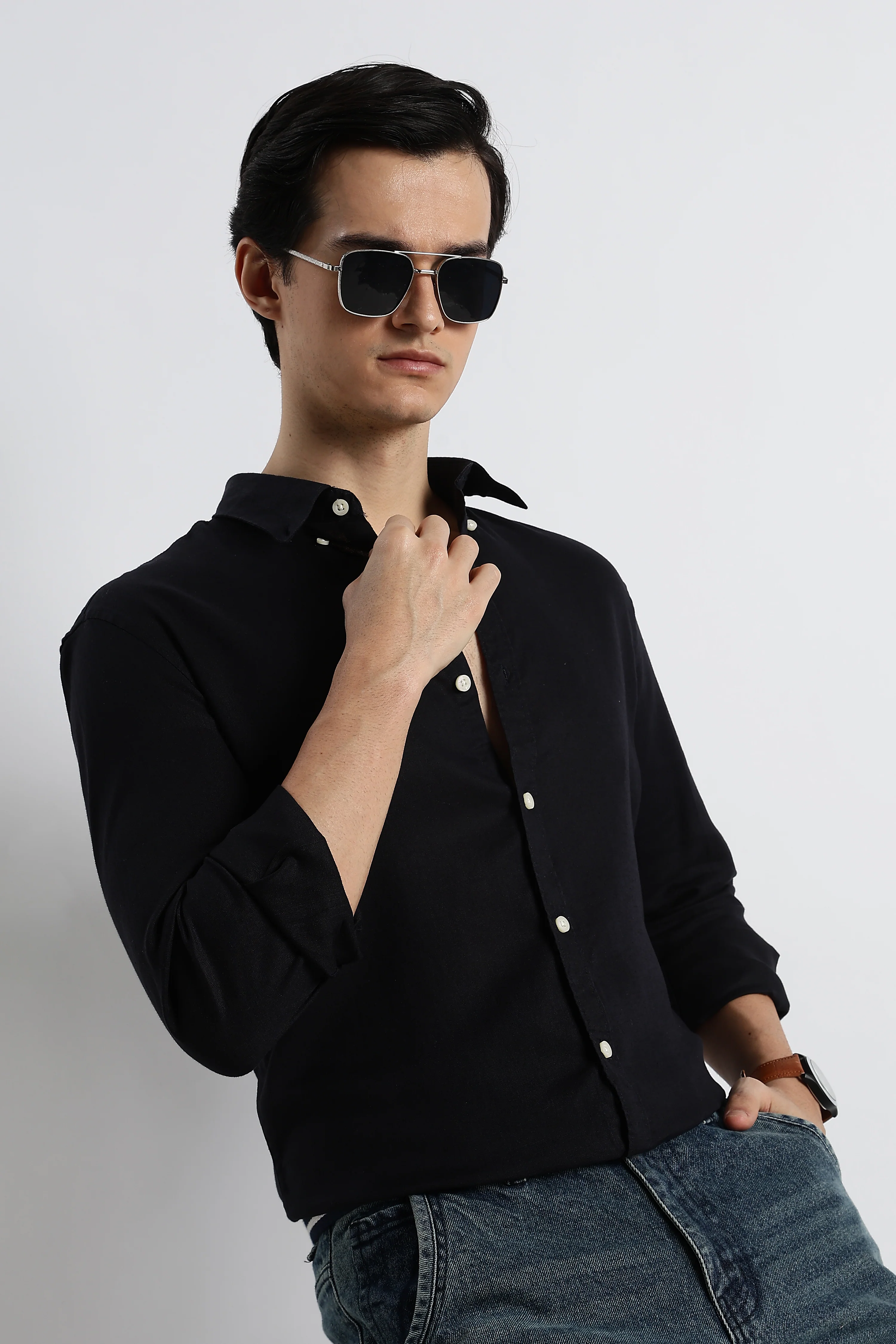 Men Cotton-Linen Shirt - Image 10