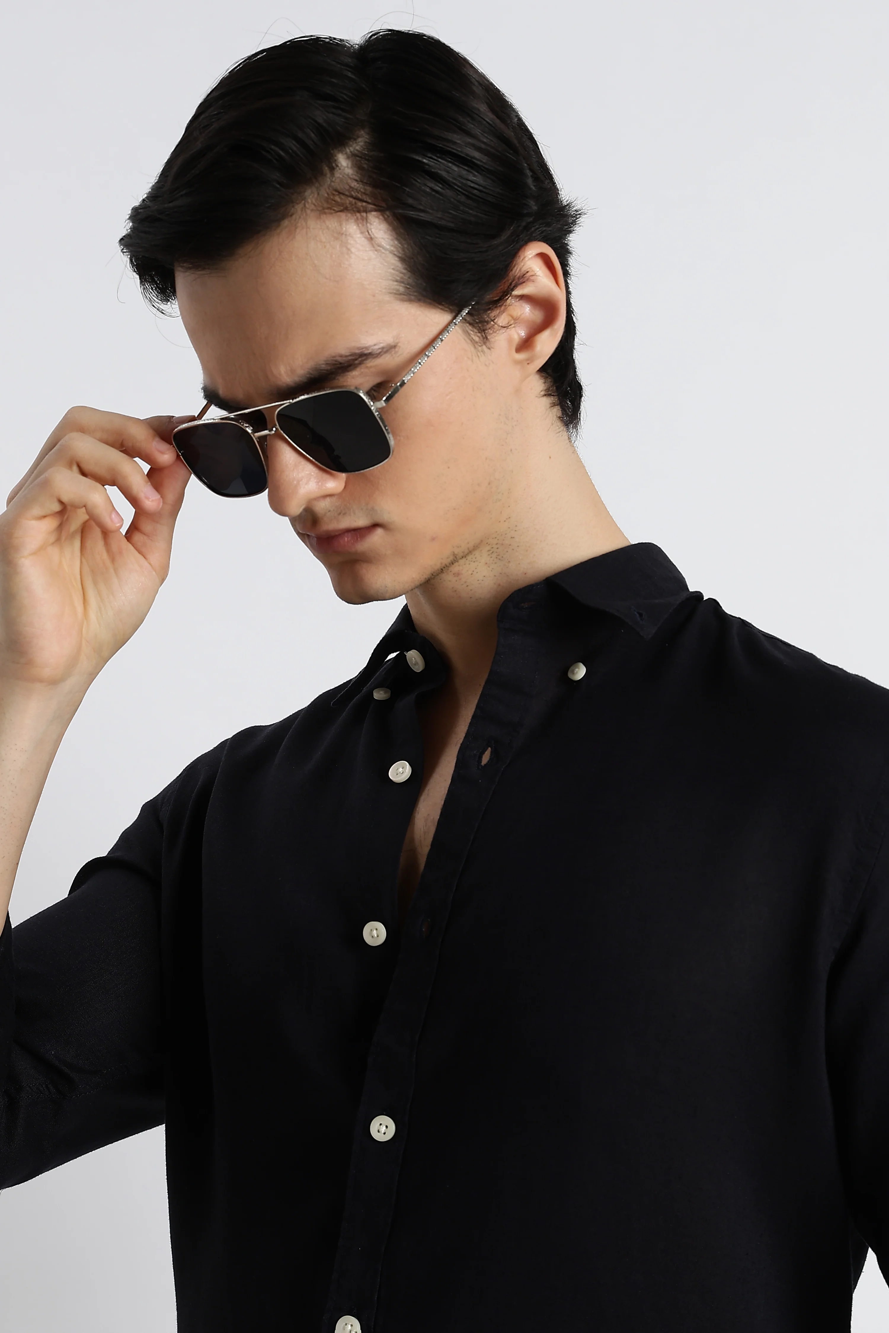 Men Cotton-Linen Shirt - Image 8
