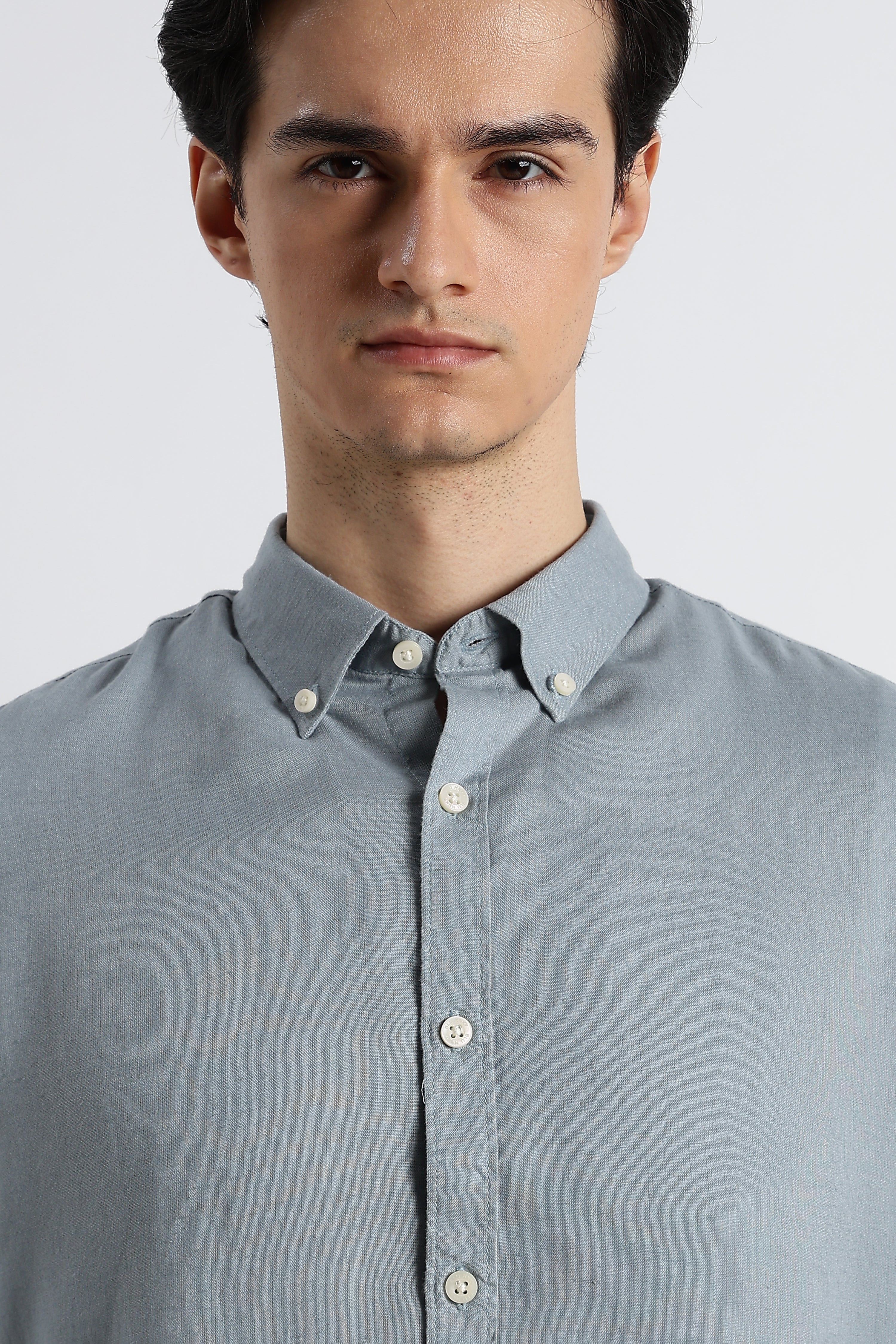 Men Cotton-Linen Shirt - Image 8