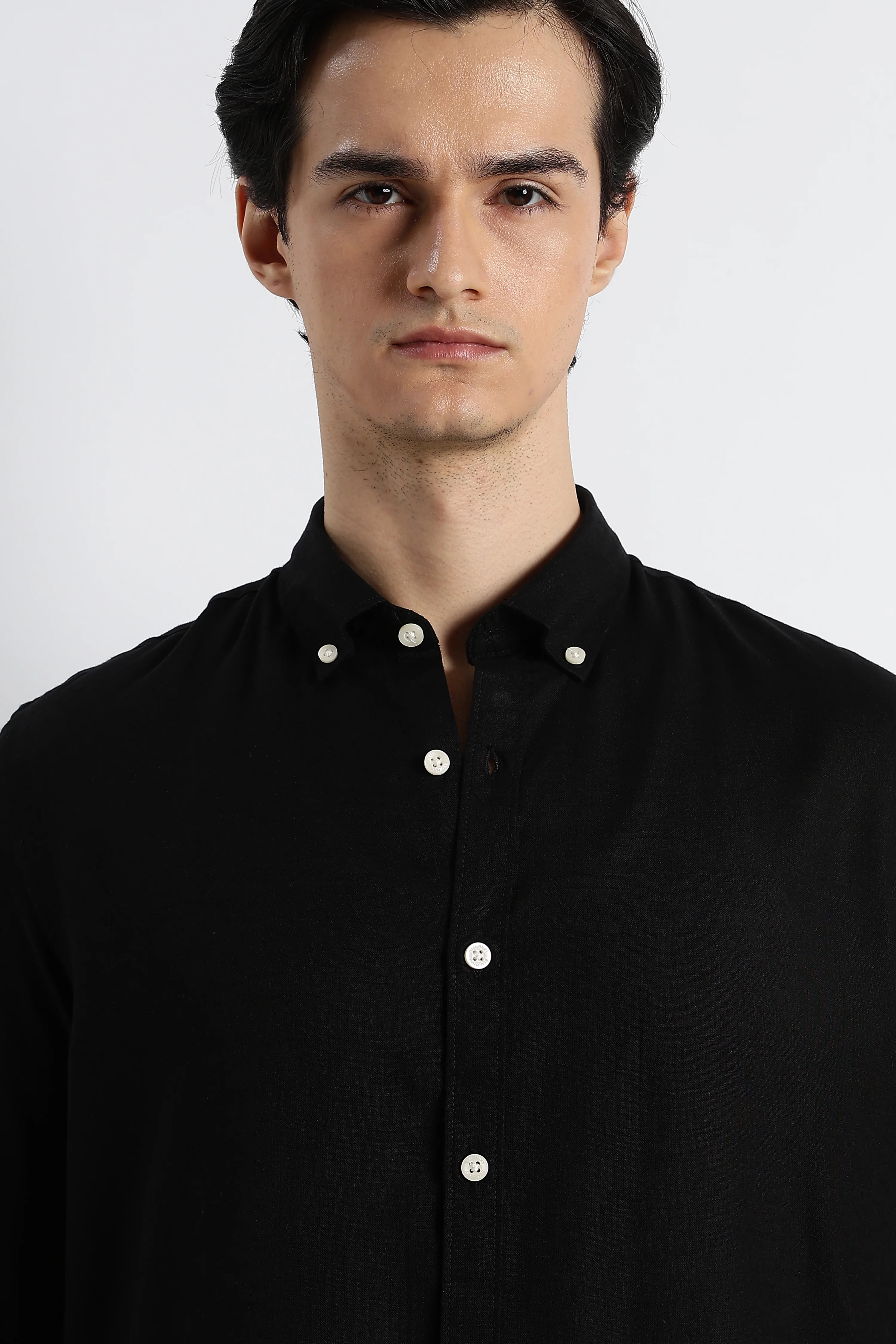 Men Cotton-Linen Shirt - Image 3