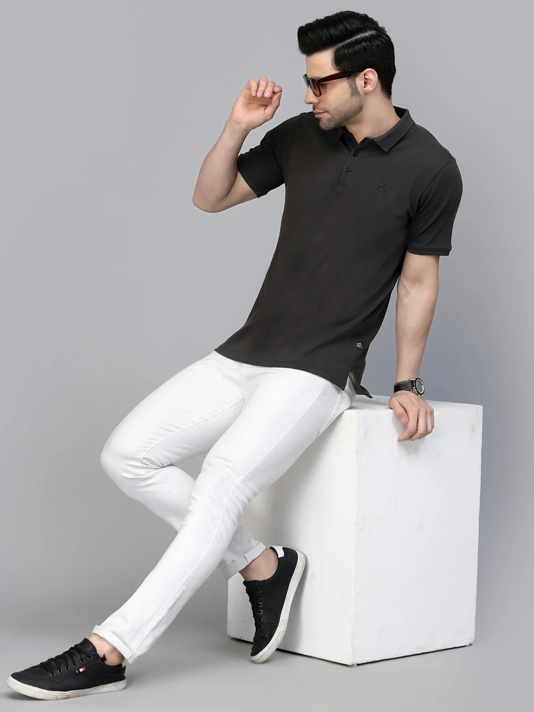 Men Cotton Fabric Solid Half Sleeves Polo T-Shirt - Image 4