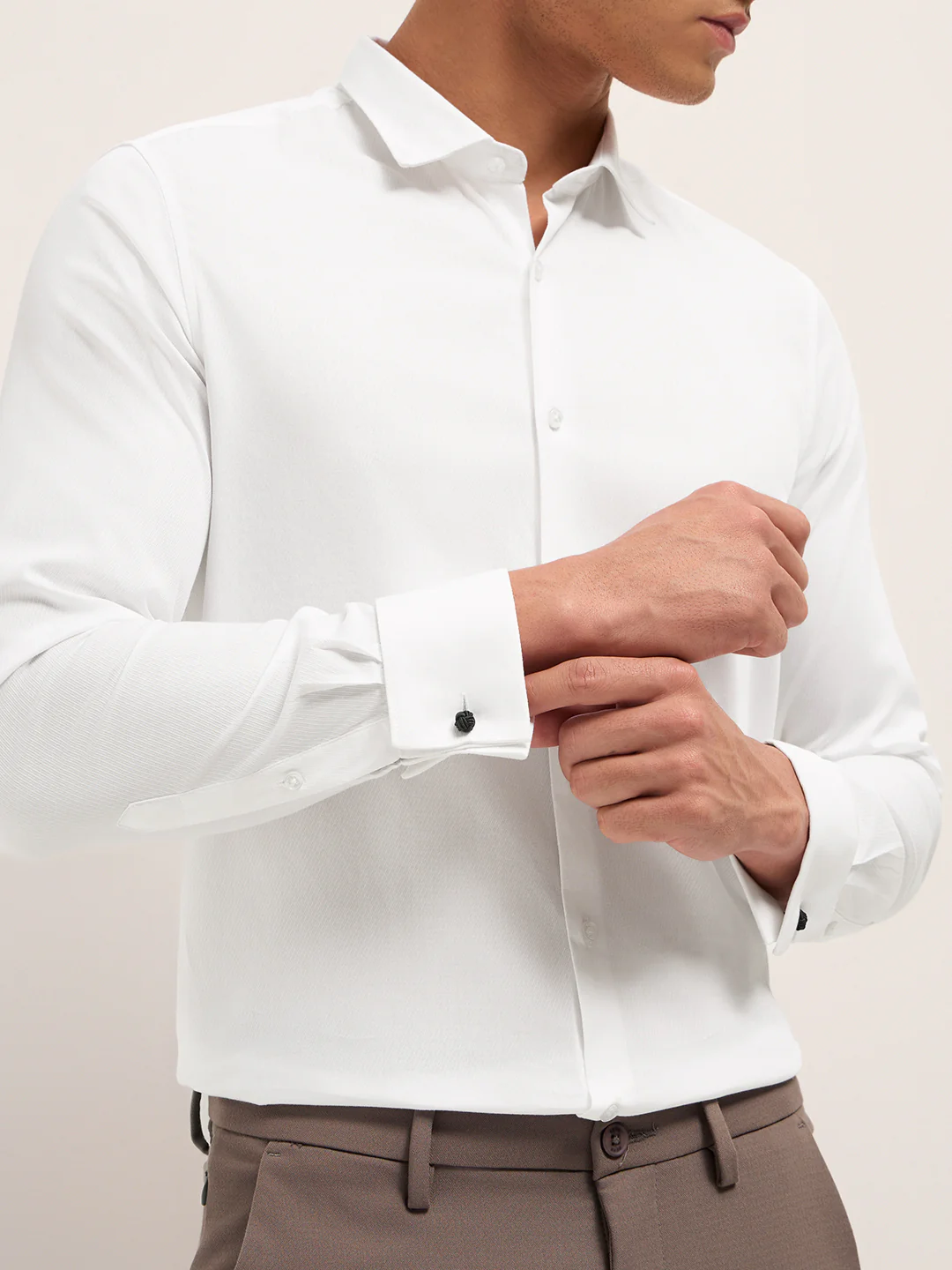 Men Cotton Textured Tailored Fit Formal Shirt - Image 7