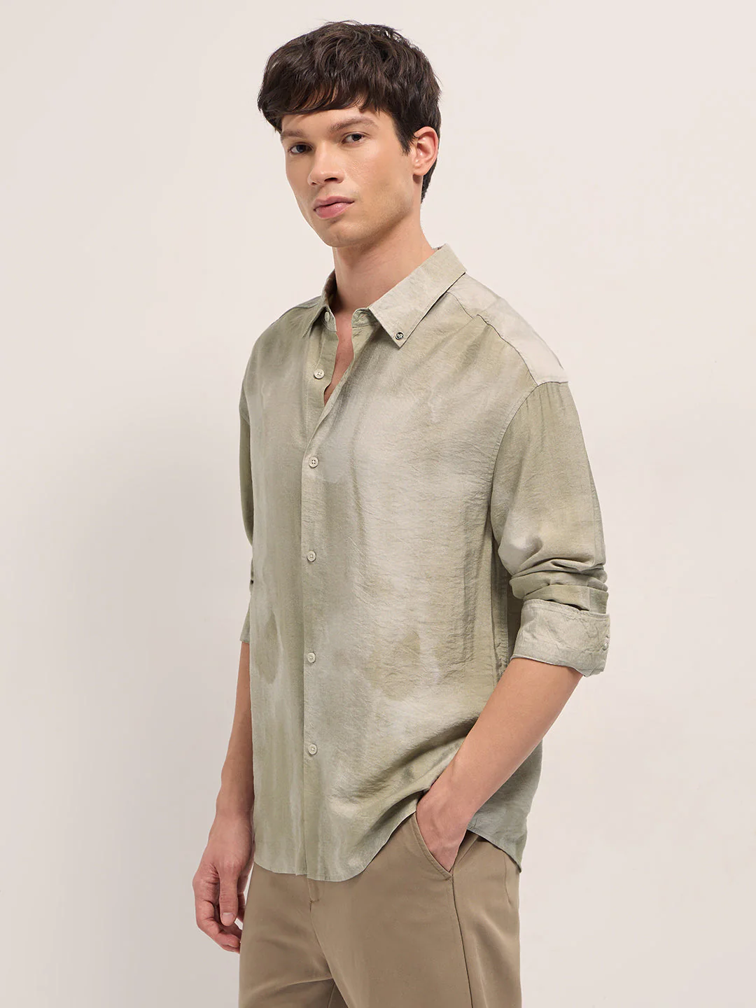 Men Cream Abstract Print Crinkled Textured Relaxed Fit Casual Shirt - Image 3