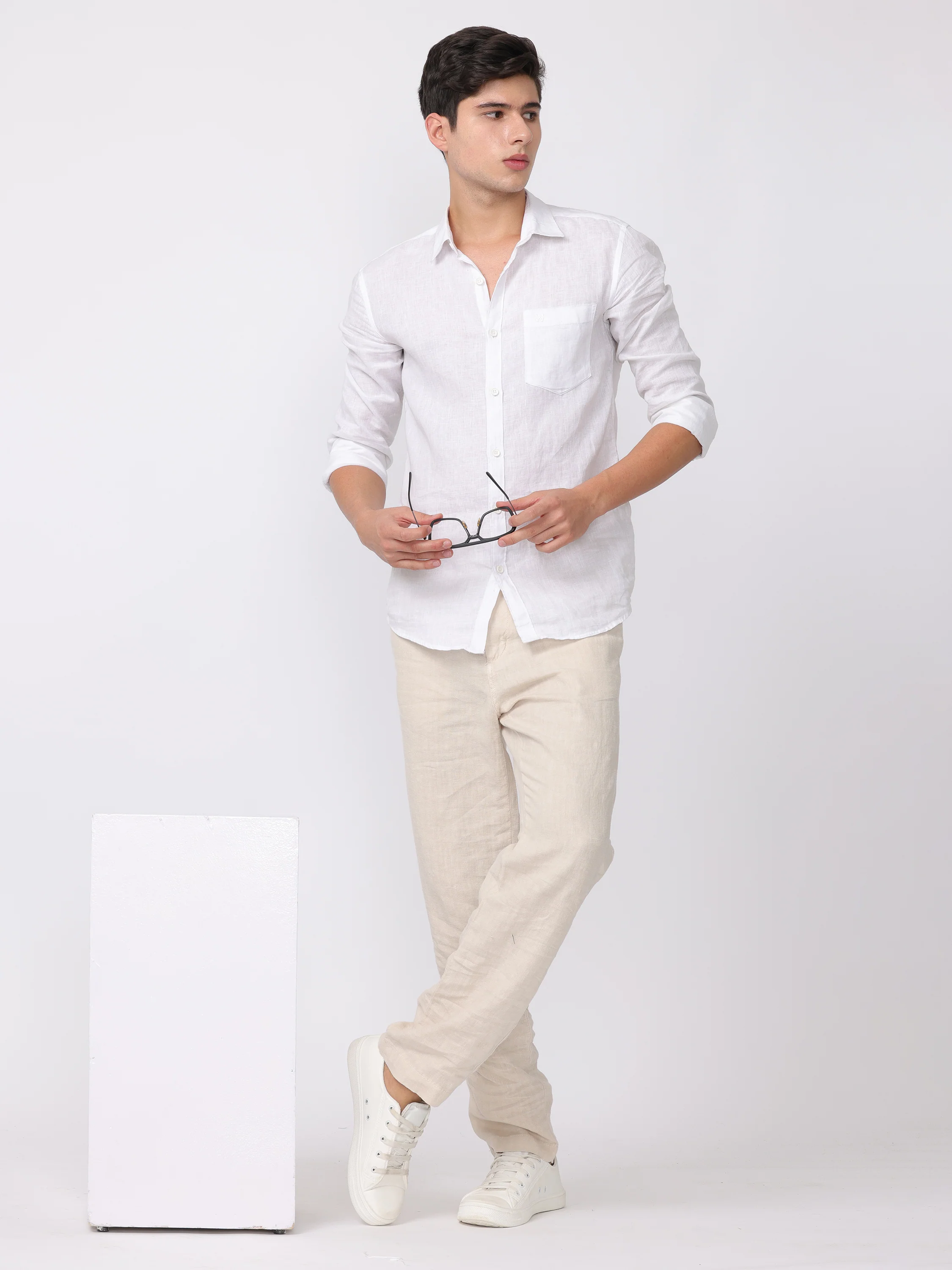 Men Cream Comfort Fit Linen Pants - Image 2