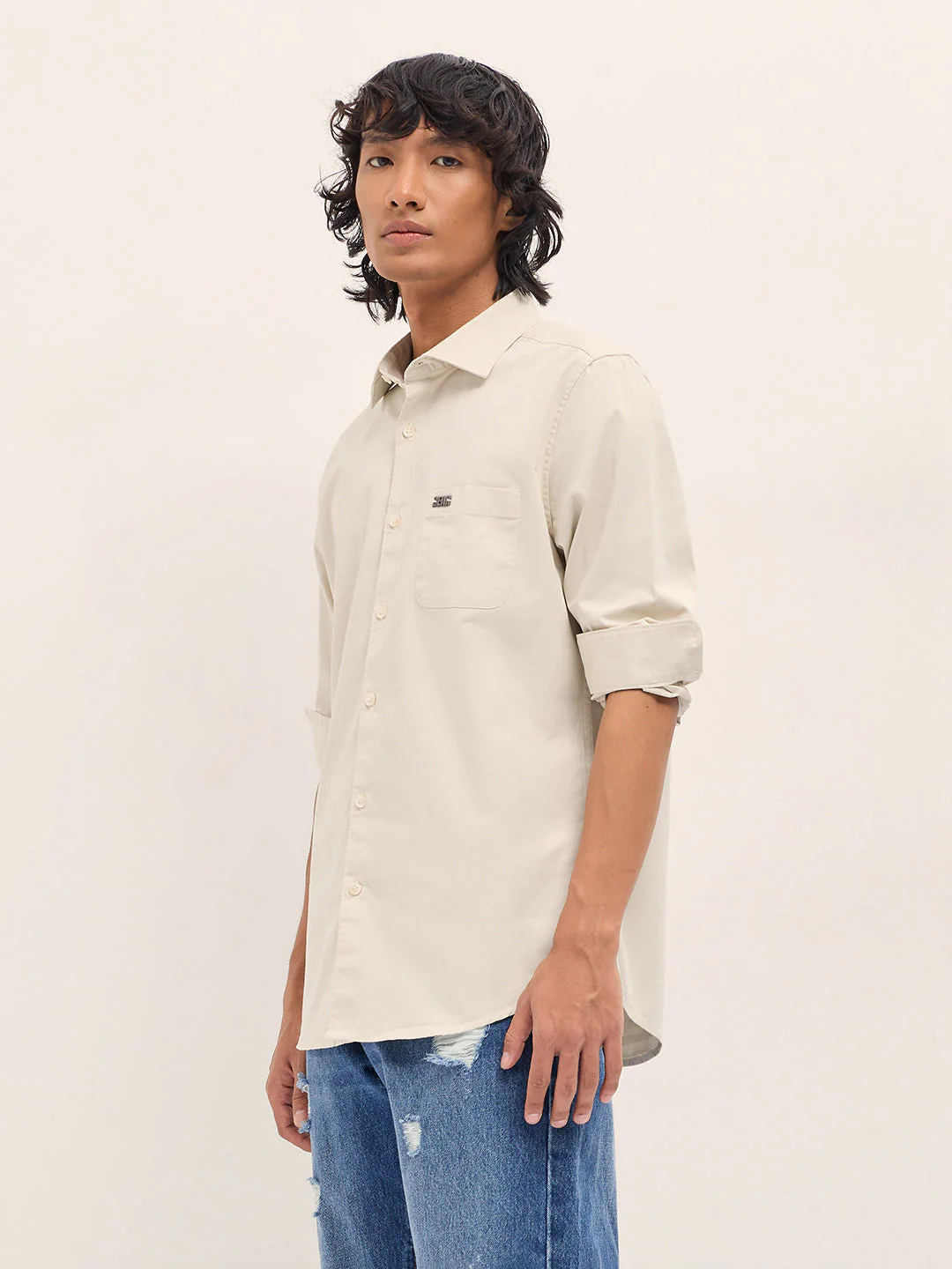 Men Cream Cotton Blend Solid Slim Fit Casual Shirt - Image 3