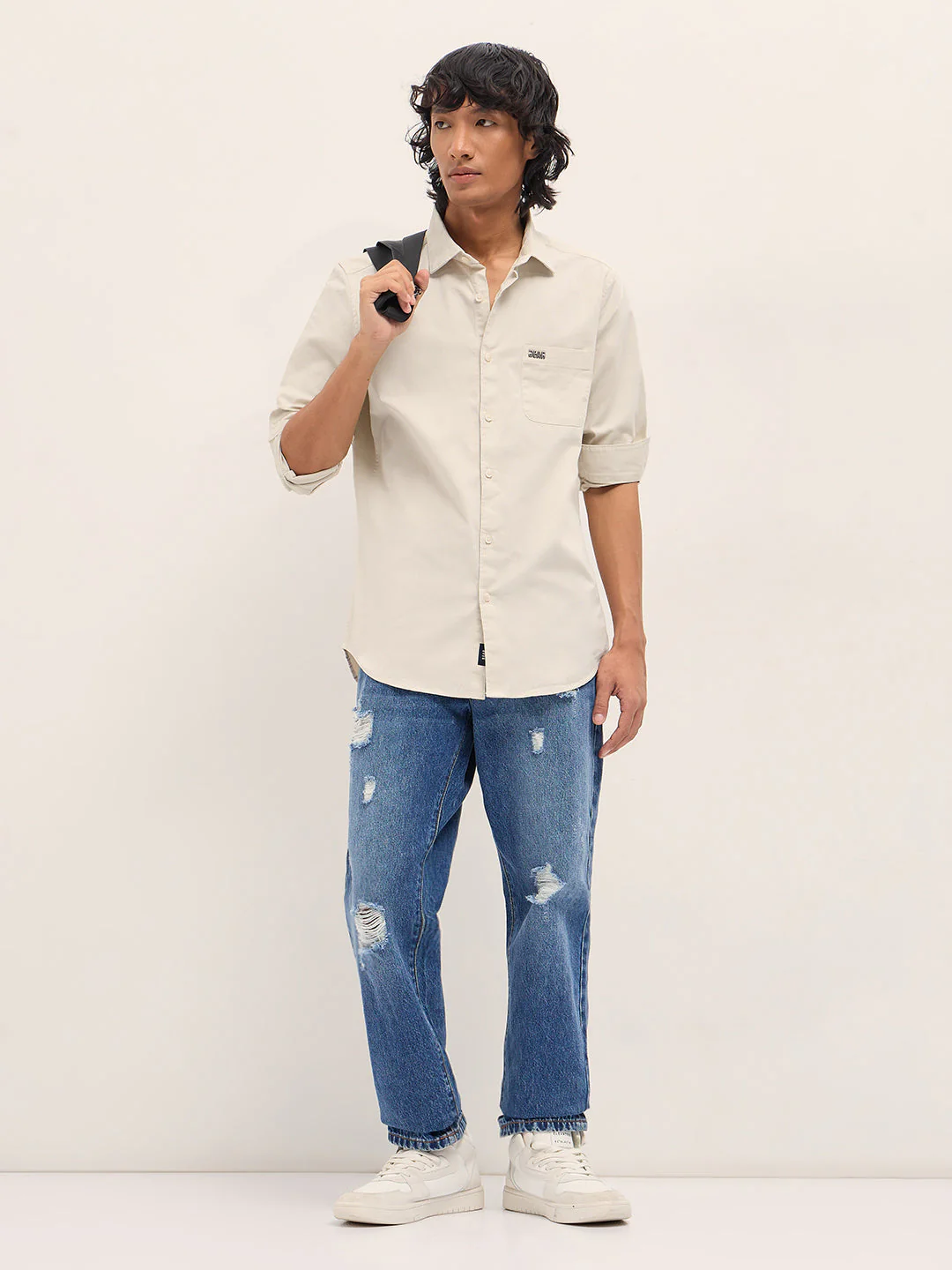 Men Cream Cotton Blend Solid Slim Fit Casual Shirt - Image 4
