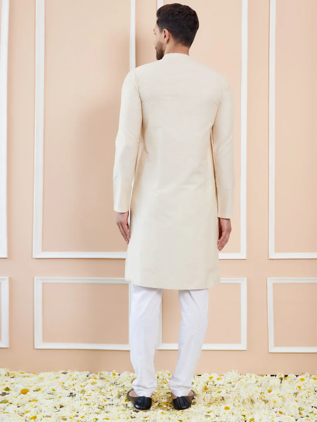 Men Cream Cotton Solid Straight Kurta - Image 3