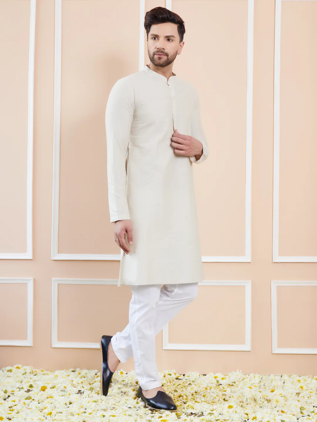Men Cream Cotton Solid Straight Kurta - Image 3