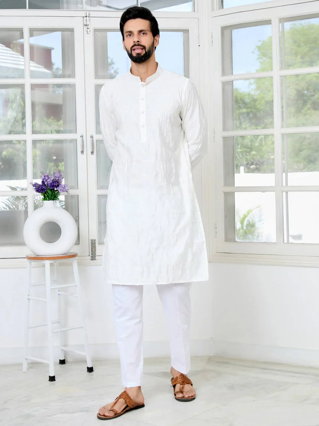 Men Cream Geometric Embroidered Thread Work Mandarin Collar Straight Kurta - Image 5
