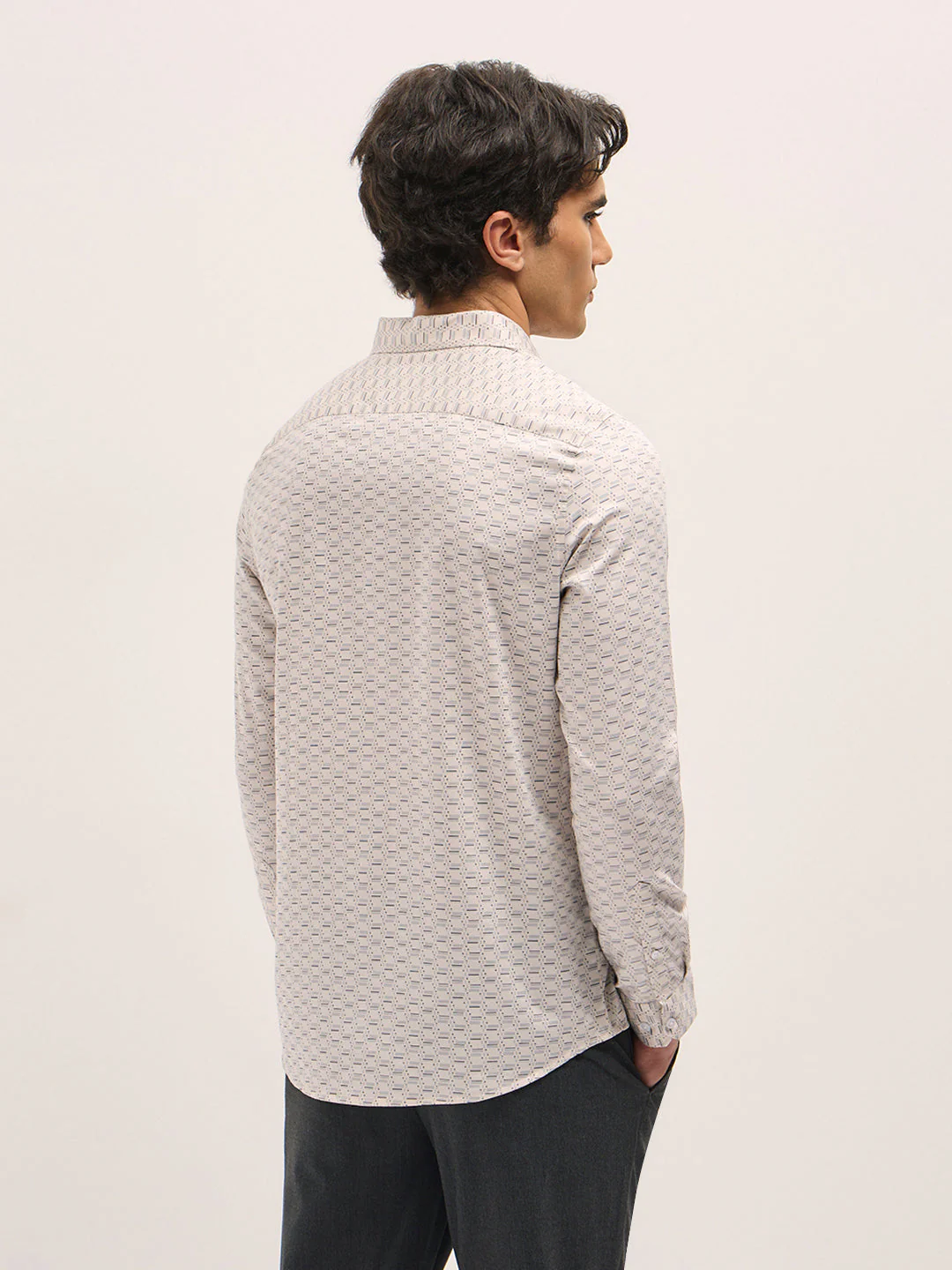 Men Cream Geometric Printed Tailored Fit Formal Shirt - Image 2