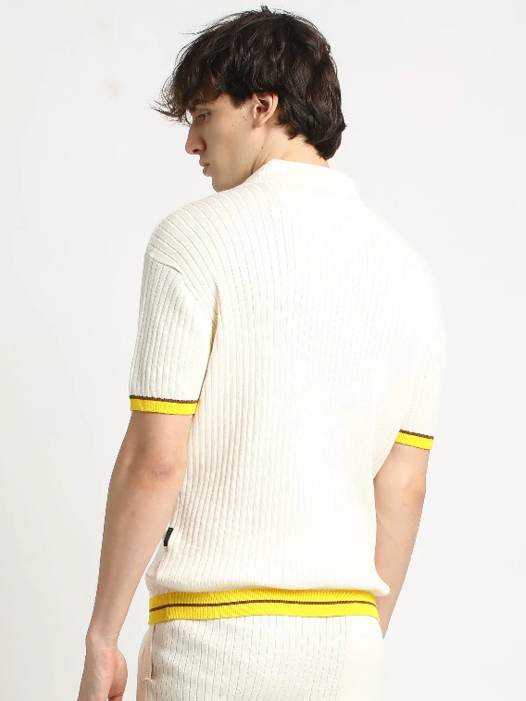 Men Cream Knitted Regular Fit Polo Collar T-shirt - Image 3