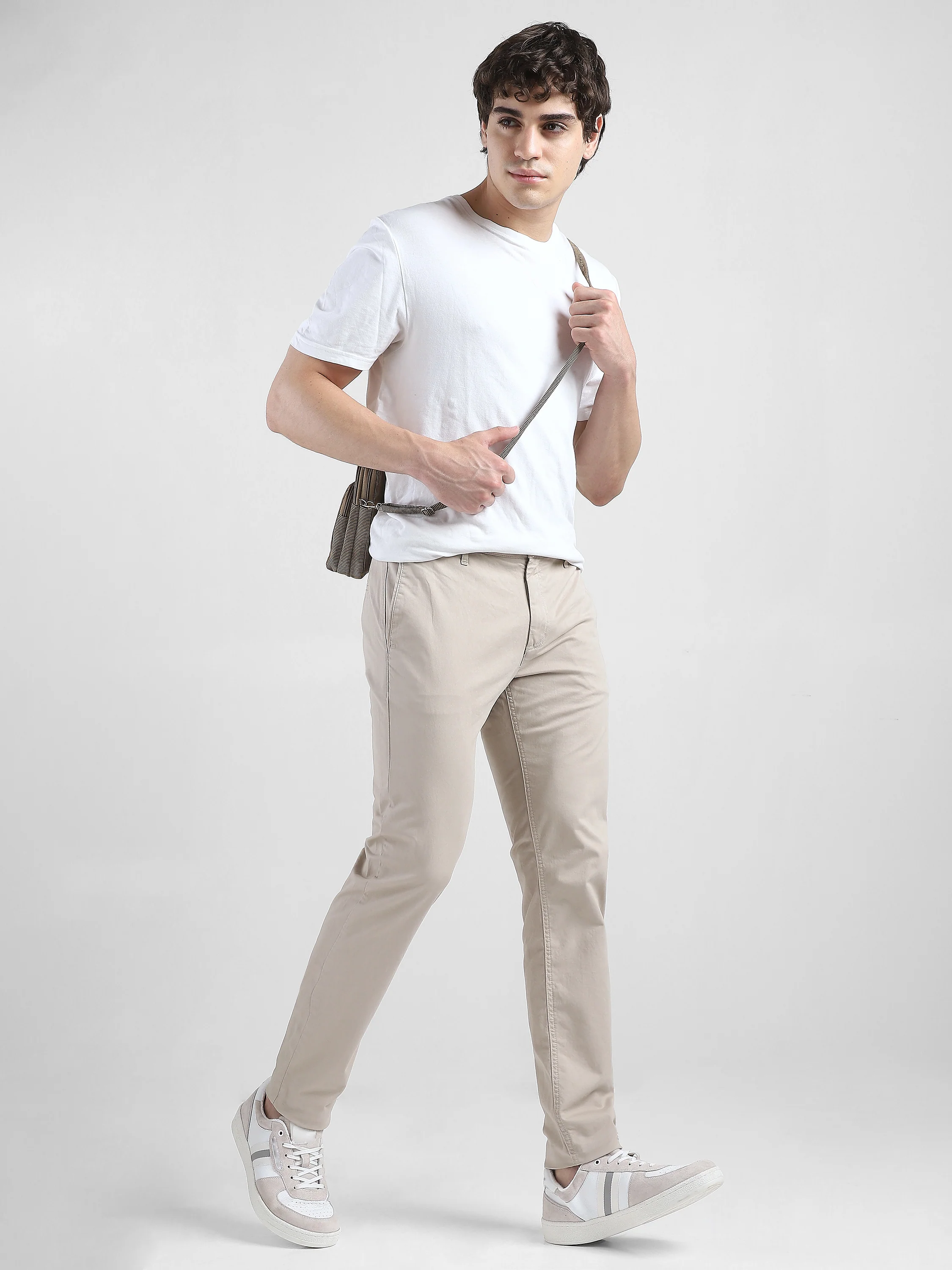 Men Cream Mid Rise Regular Fit Trouser - Image 3