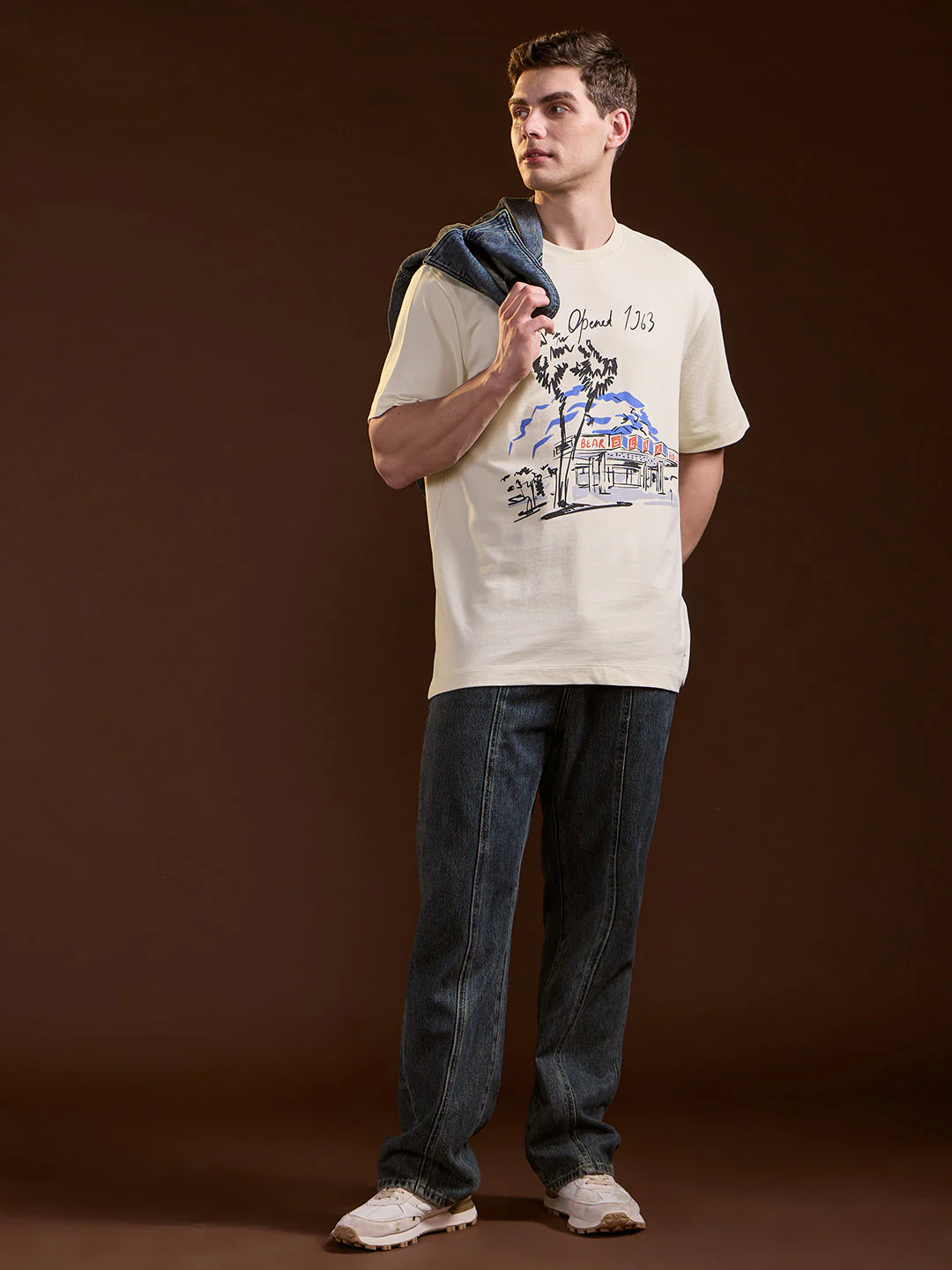 Men Cream Oversized Graphic Print Crew Neck T-shirt - Image 4