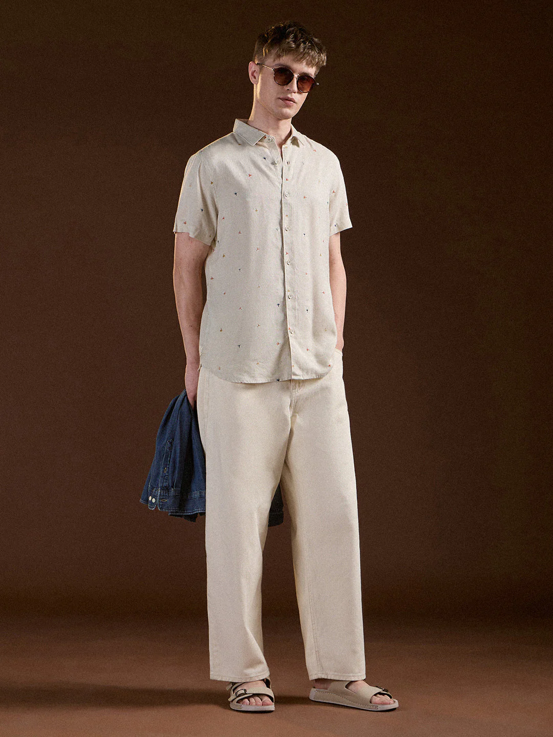 Men Cream Printed Slim Fit Casual Shirt - Image 4